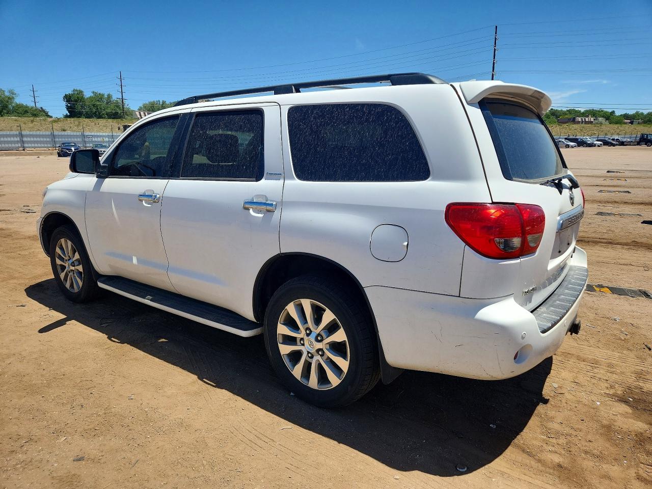 2010 Toyota Sequoia Limited White vin: 5TDJW5G14AS025187