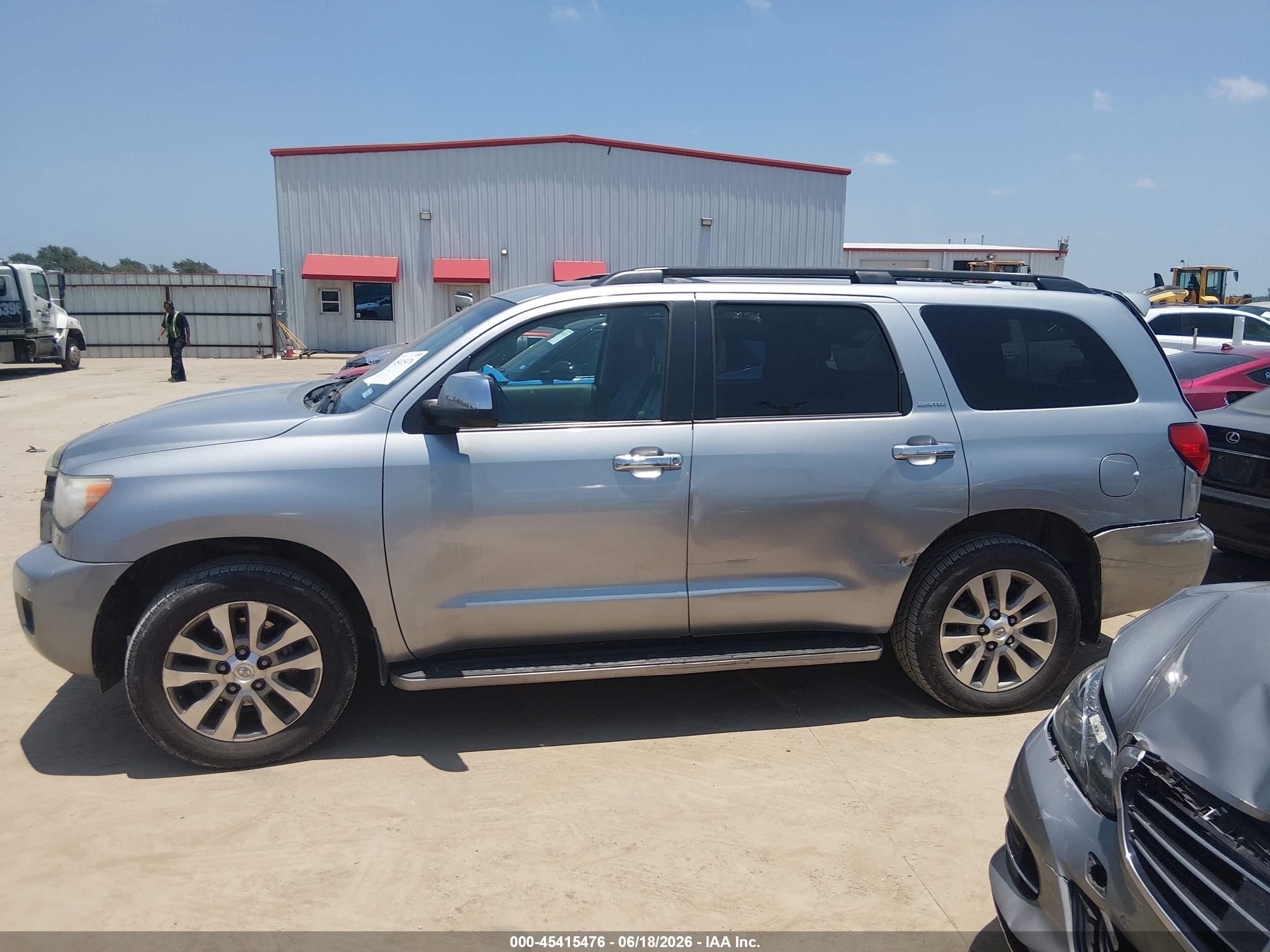 2014 Toyota Sequoia Limited 5.7l V8 Silver vin: 5TDJW5G16ES098566