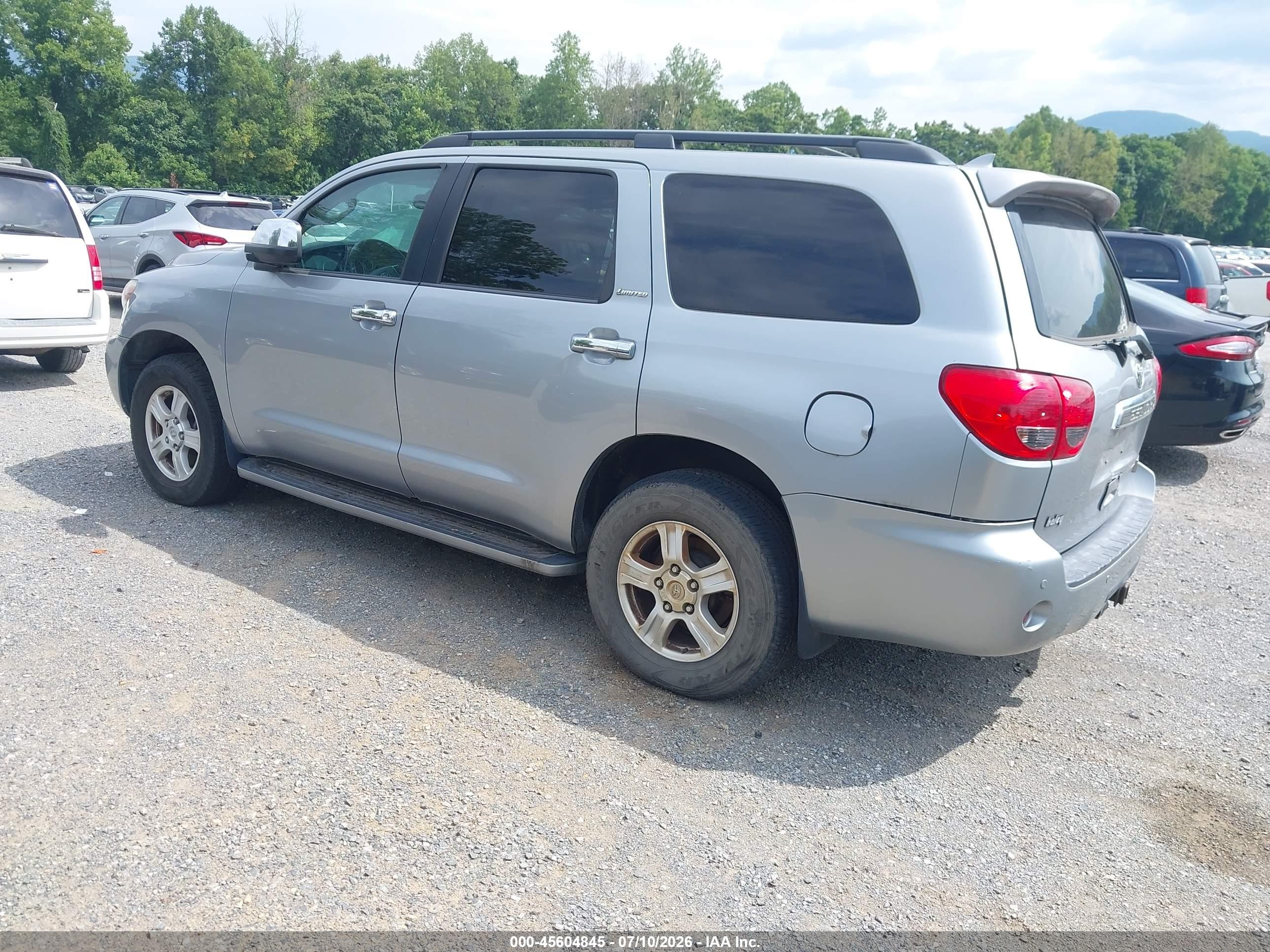 2015 Toyota Sequoia Limited 5.7l V8 Silver vin: 5TDJY5G11FS121554