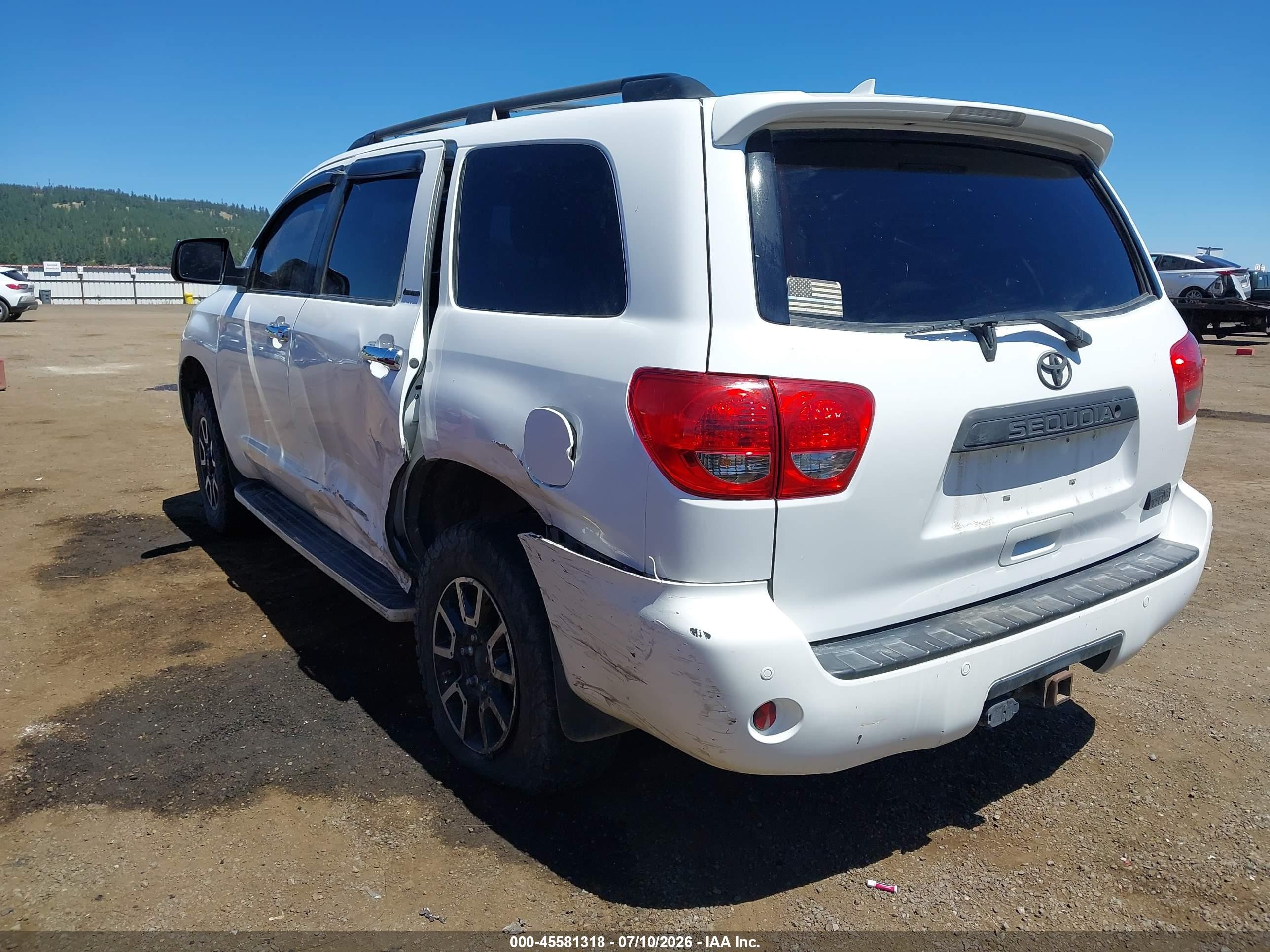 2012 Toyota Sequoia Limited 5.7l V8 Белый vin: 5TDJY5G17CS066281