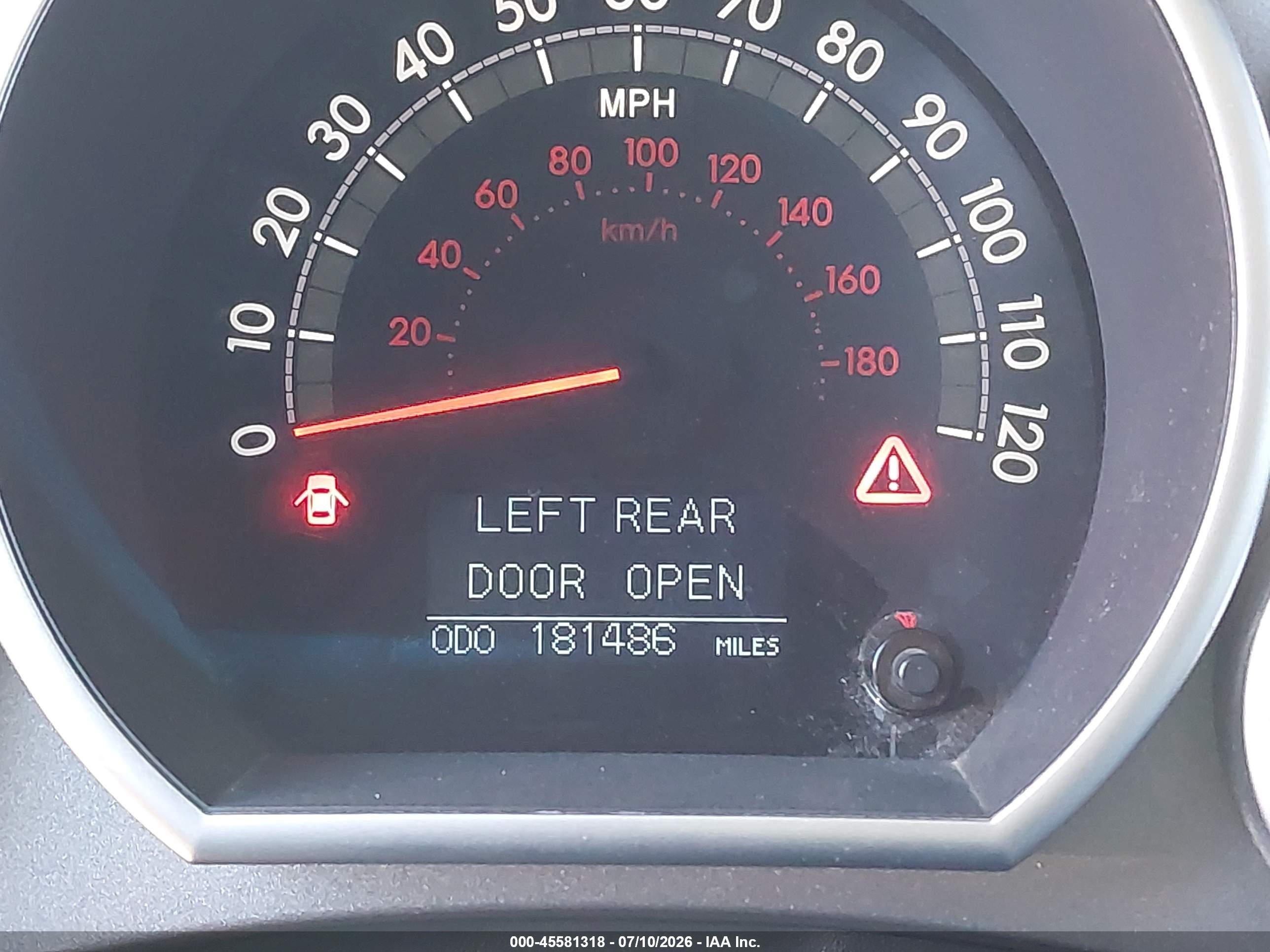 2012 Toyota Sequoia Limited 5.7l V8 Белый vin: 5TDJY5G17CS066281