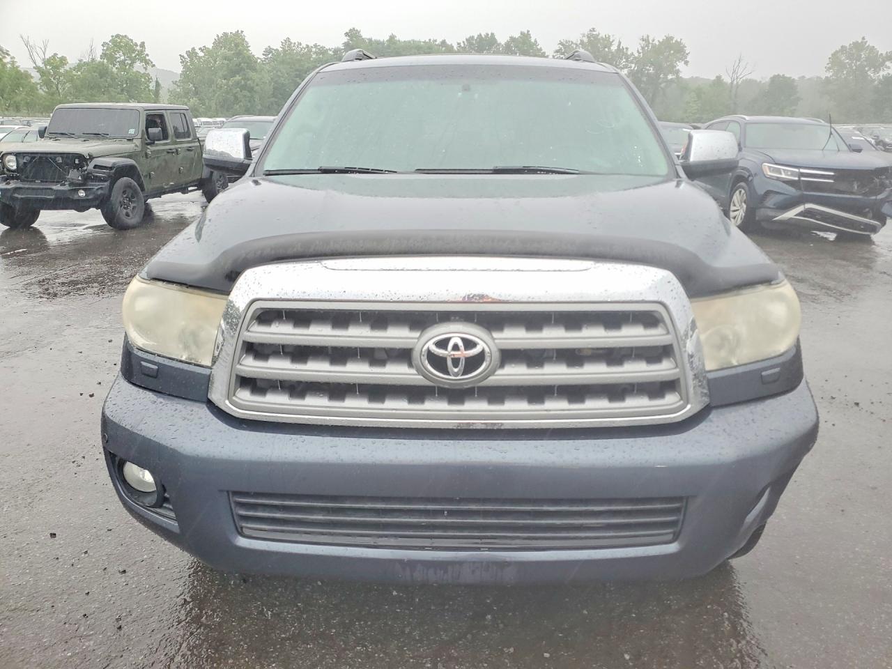2010 Toyota Sequoia Limited Charcoal vin: 5TDJY5G18AS035411