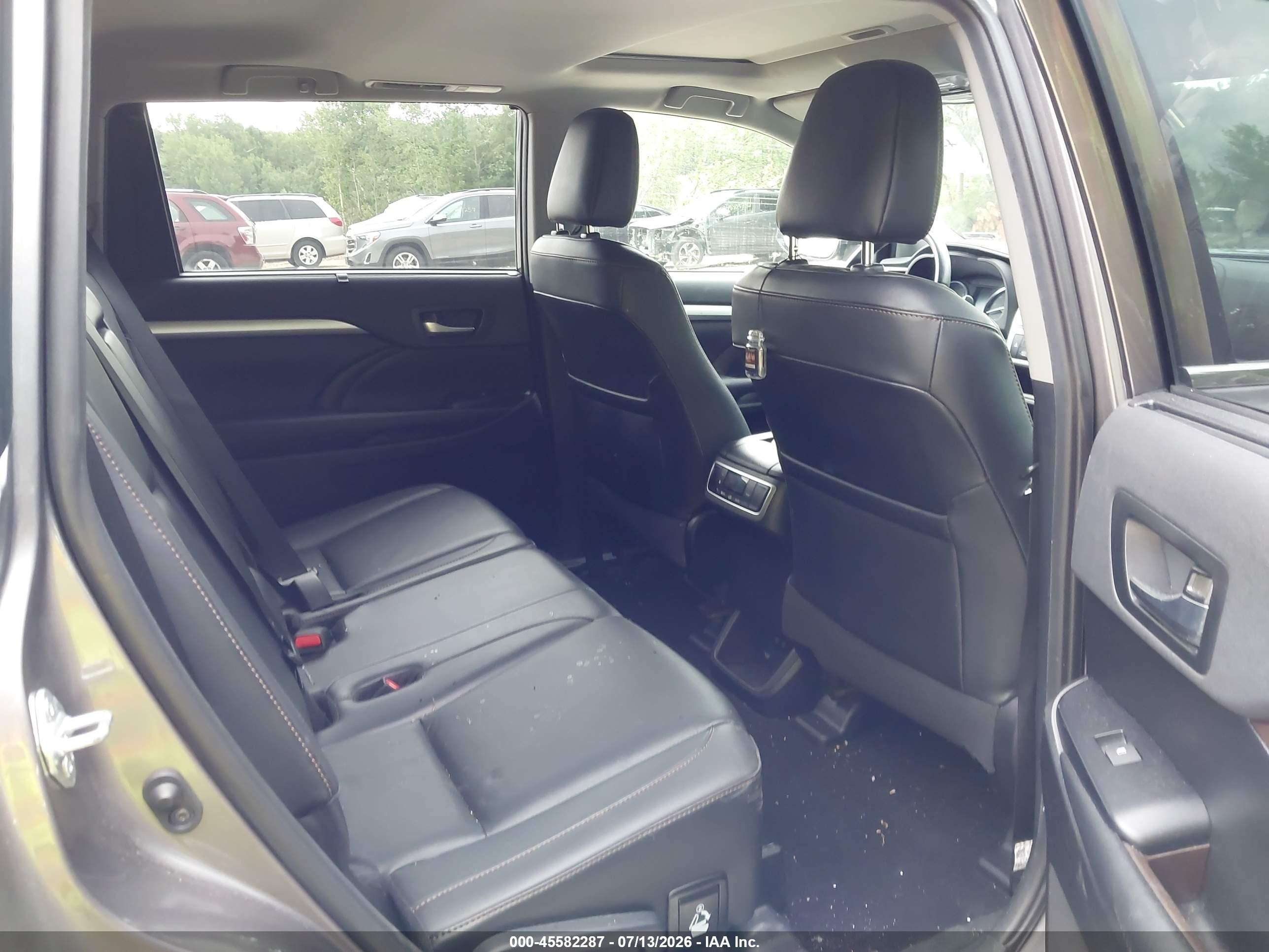 2019 Toyota Highlander Xle Gray vin: 5TDJZRFH0KS628801