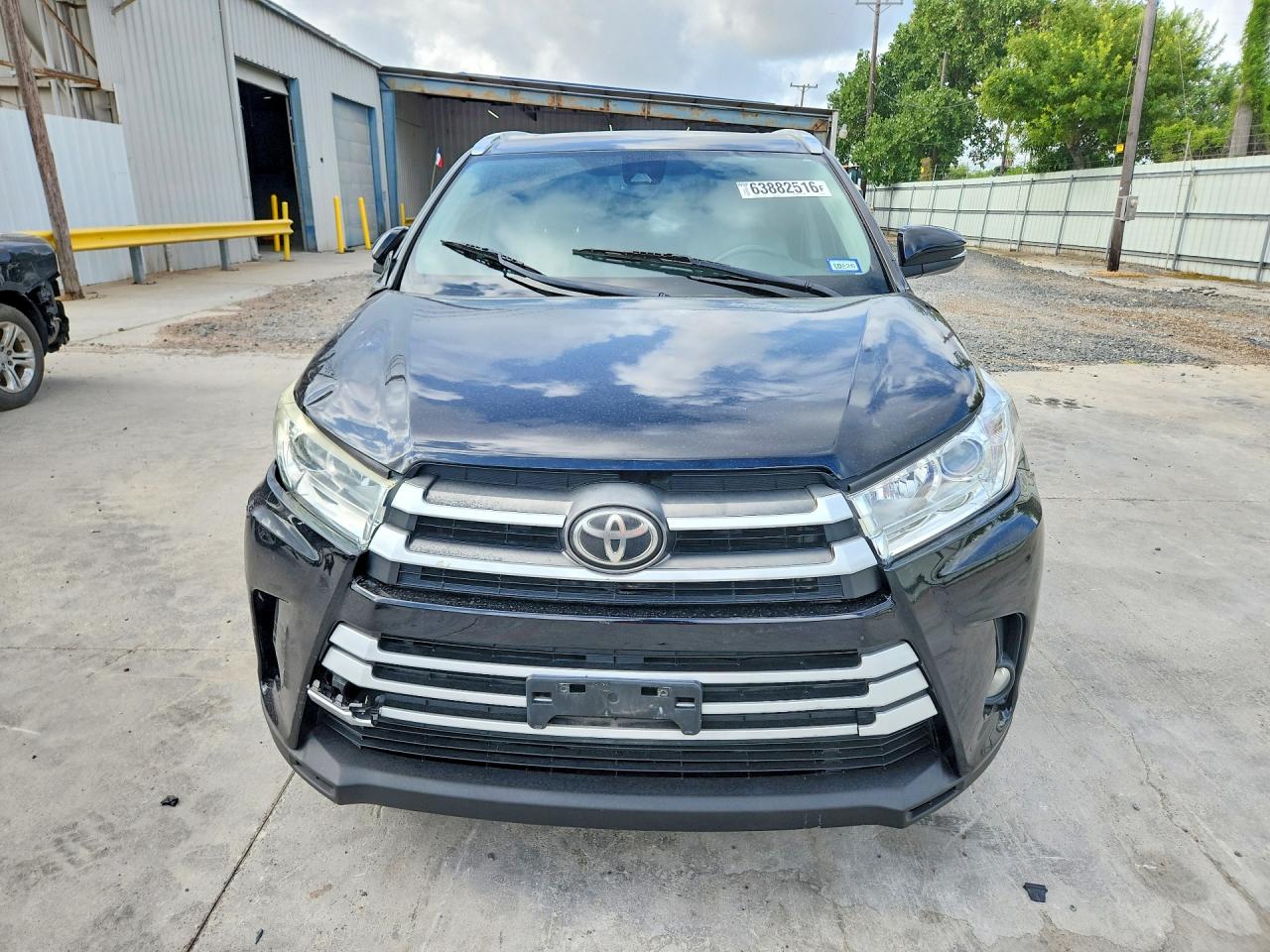 2019 Toyota Highlander Xle Black vin: 5TDJZRFH2KS624541