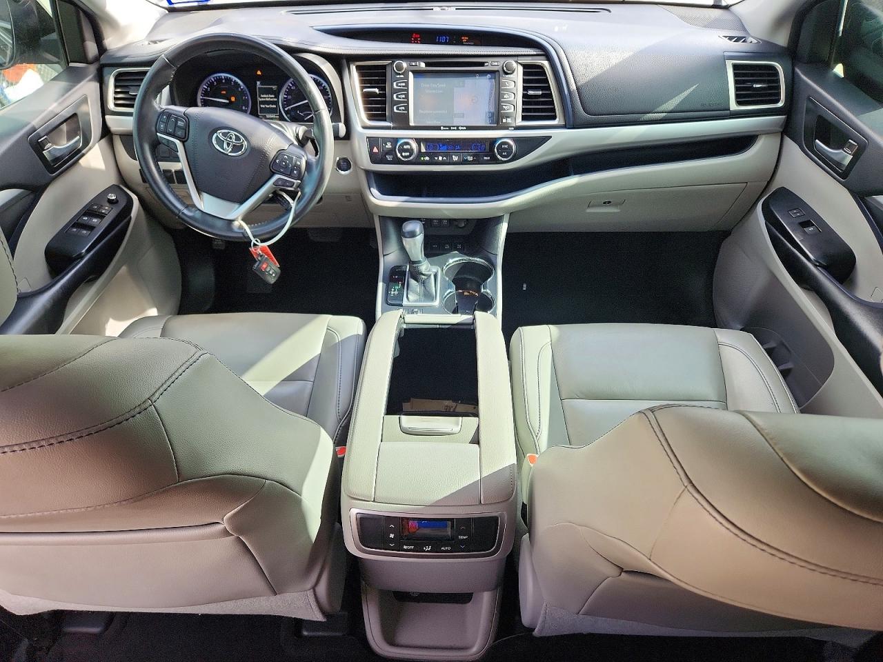 2019 Toyota Highlander Xle Black vin: 5TDJZRFH2KS624541