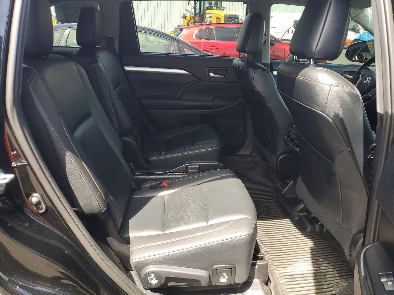 2019 Toyota Highlander Xle Black vin: 5TDJZRFH2KS948234