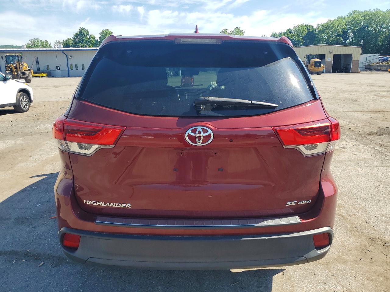 2018 Toyota Highlander Se Red vin: 5TDJZRFH3JS805162