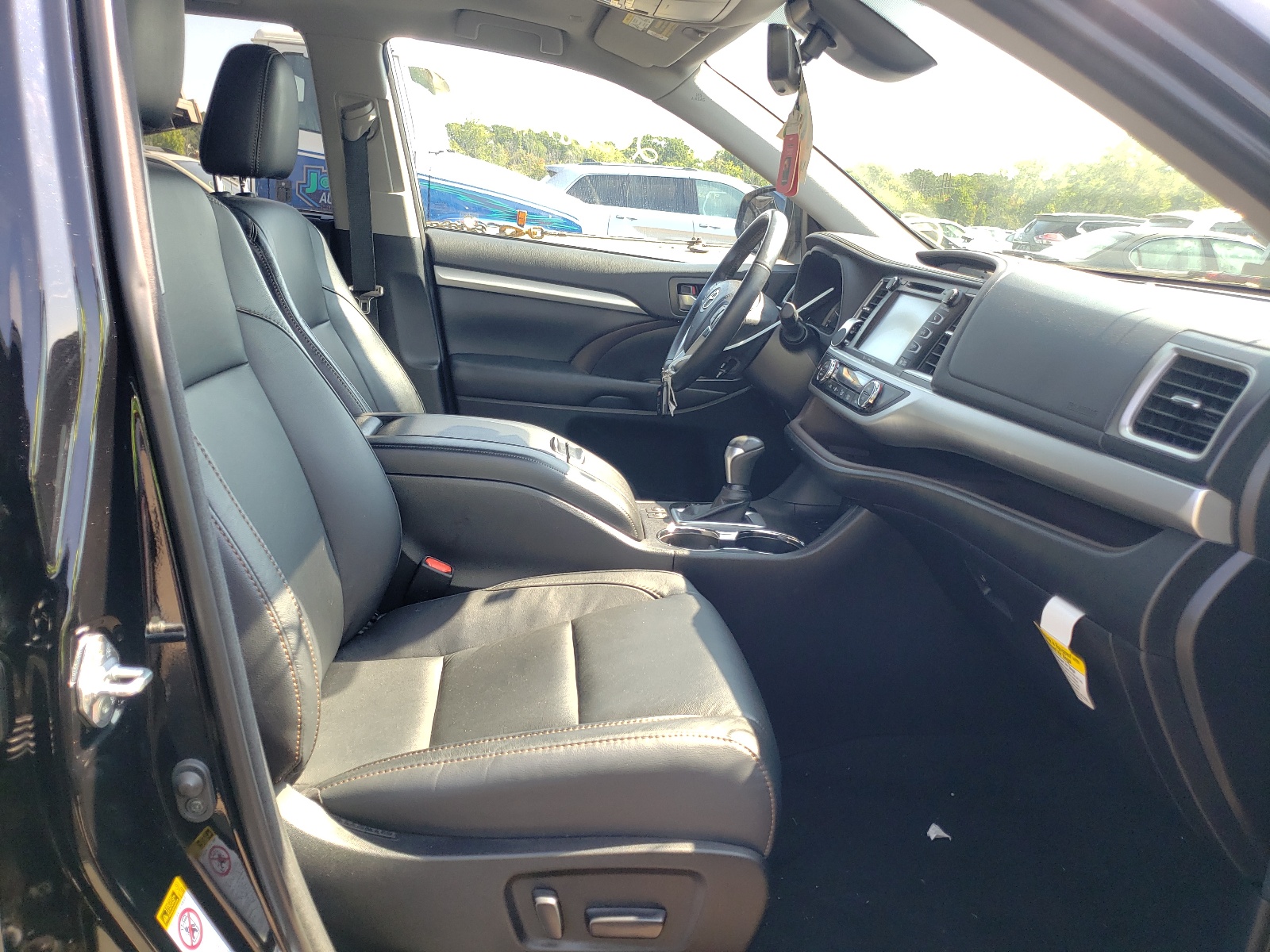 2018 Toyota Highlander Se Черный vin: 5TDJZRFH4JS553857