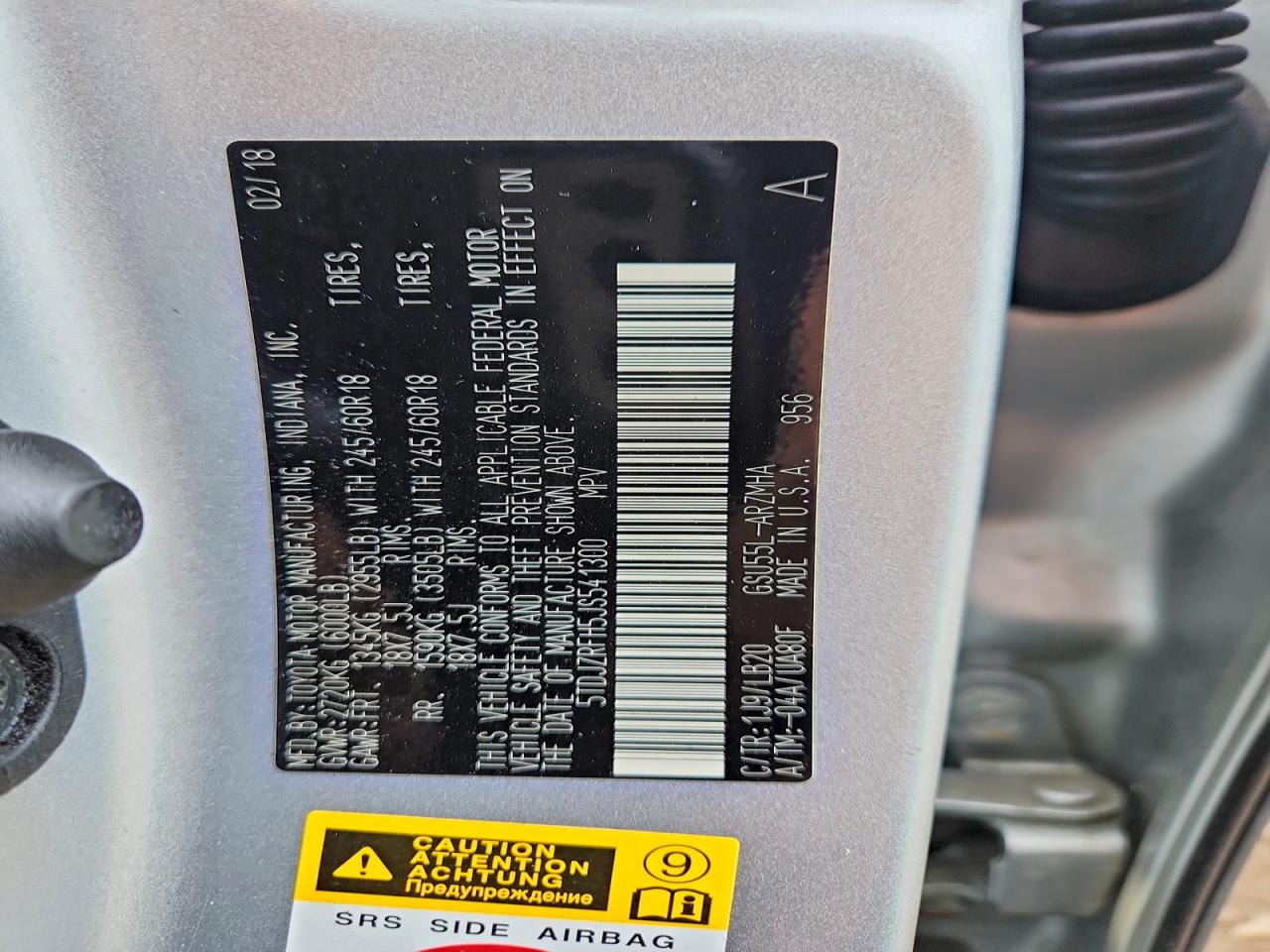 2018 Toyota Highlander Silver vin: 5TDJZRFH5JS541300
