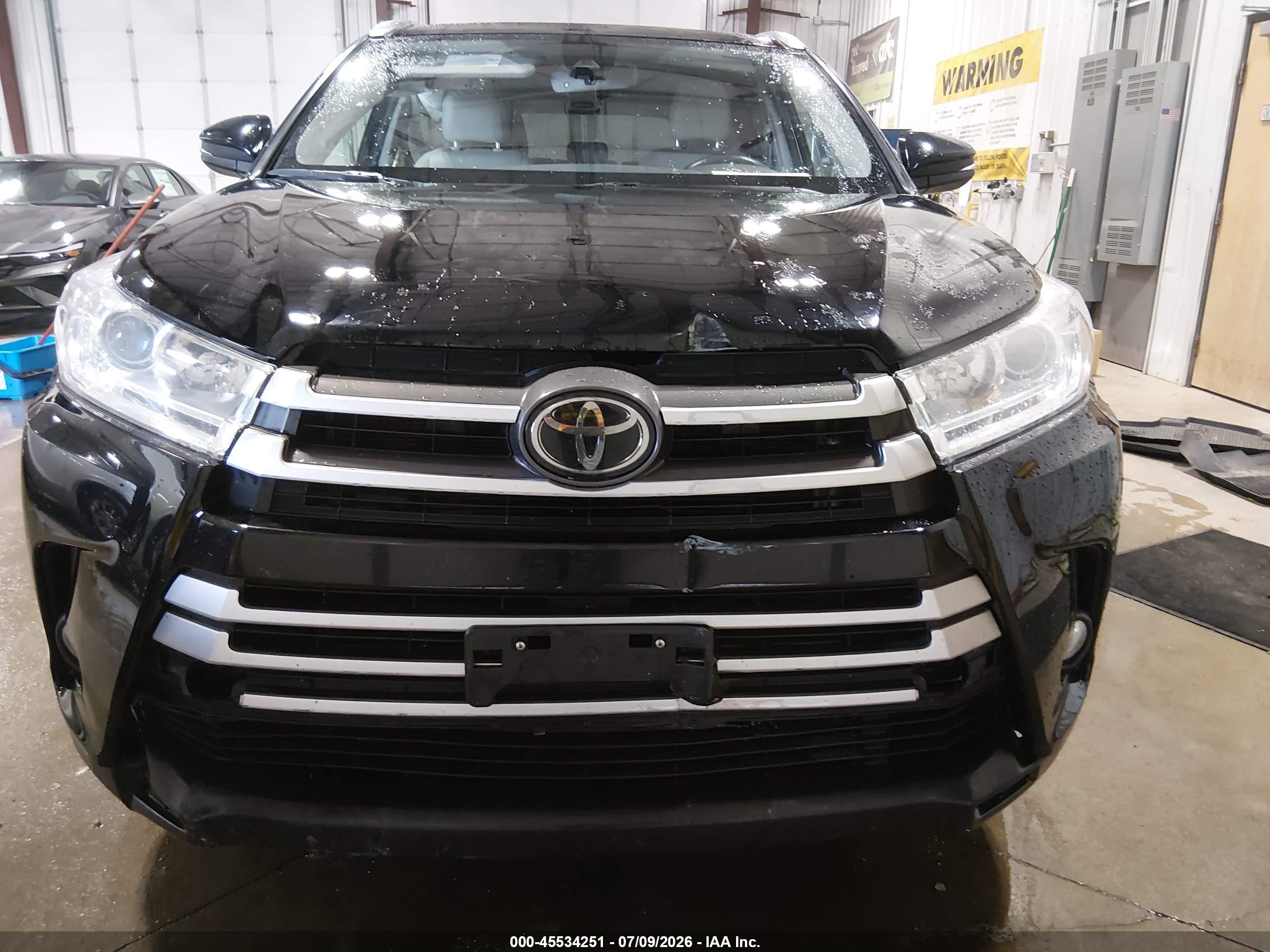 2018 Toyota Highlander Xle Black vin: 5TDJZRFH5JS904713