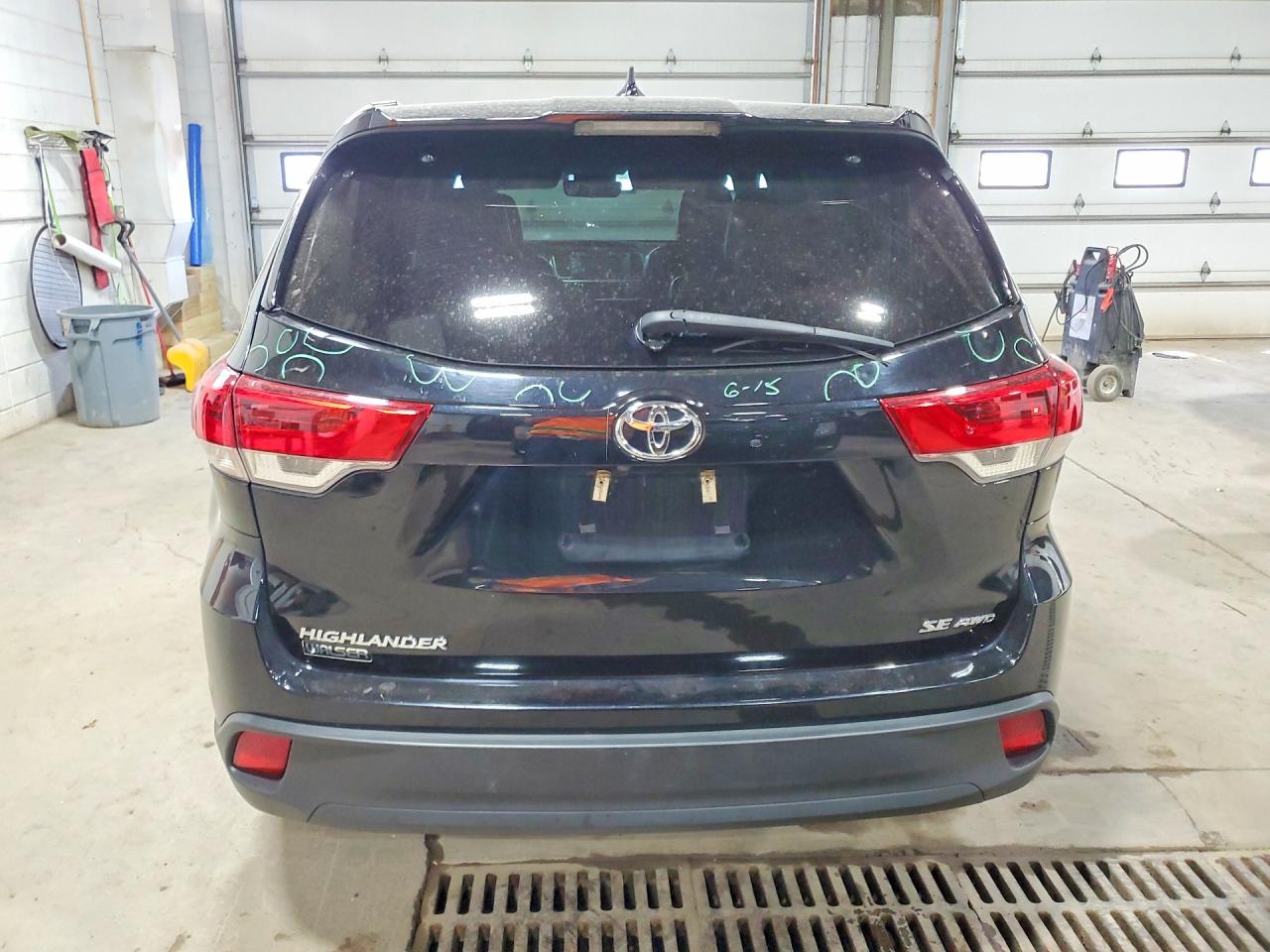 2017 Toyota Highlander Se Black vin: 5TDJZRFH6HS443919