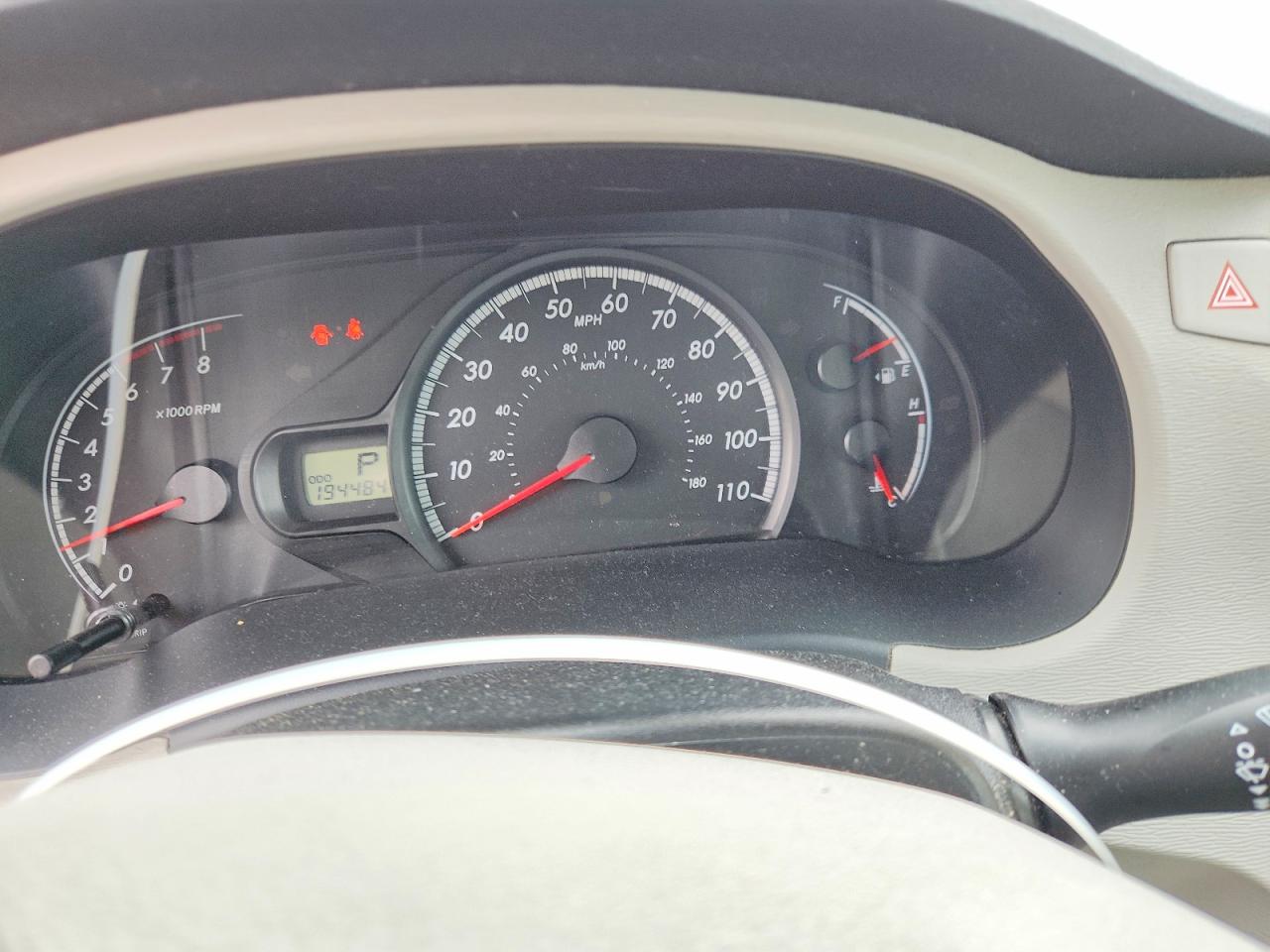 2011 Toyota Sienna Base 7-passenger Silver vin: 5TDKA3DC0BS003721