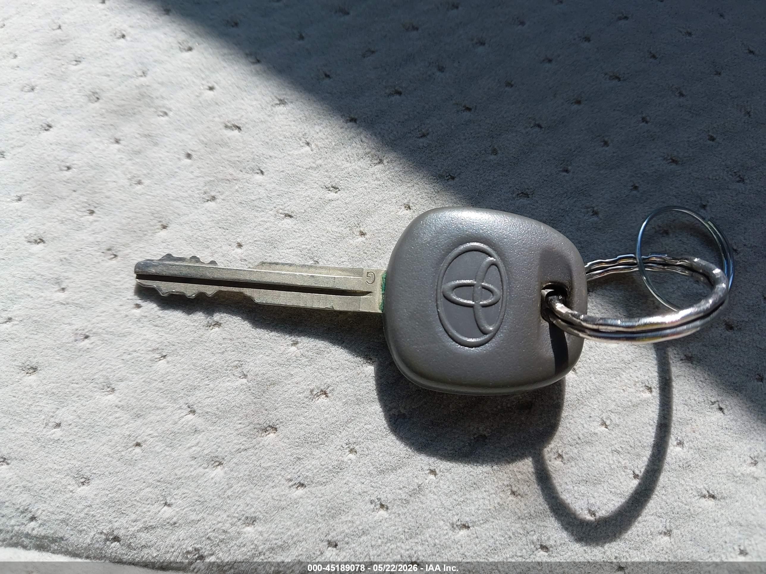 2012 Toyota Sienna Le 8 Passenger Серый vin: 5TDKA3DC1CS010758