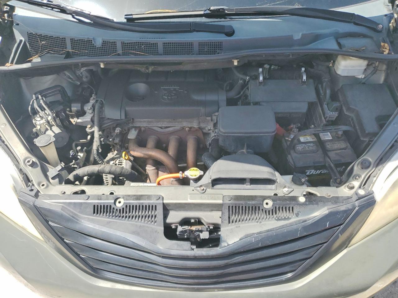 2011 Toyota Sienna Base 7-passenger Green vin: 5TDKA3DC4BS008694