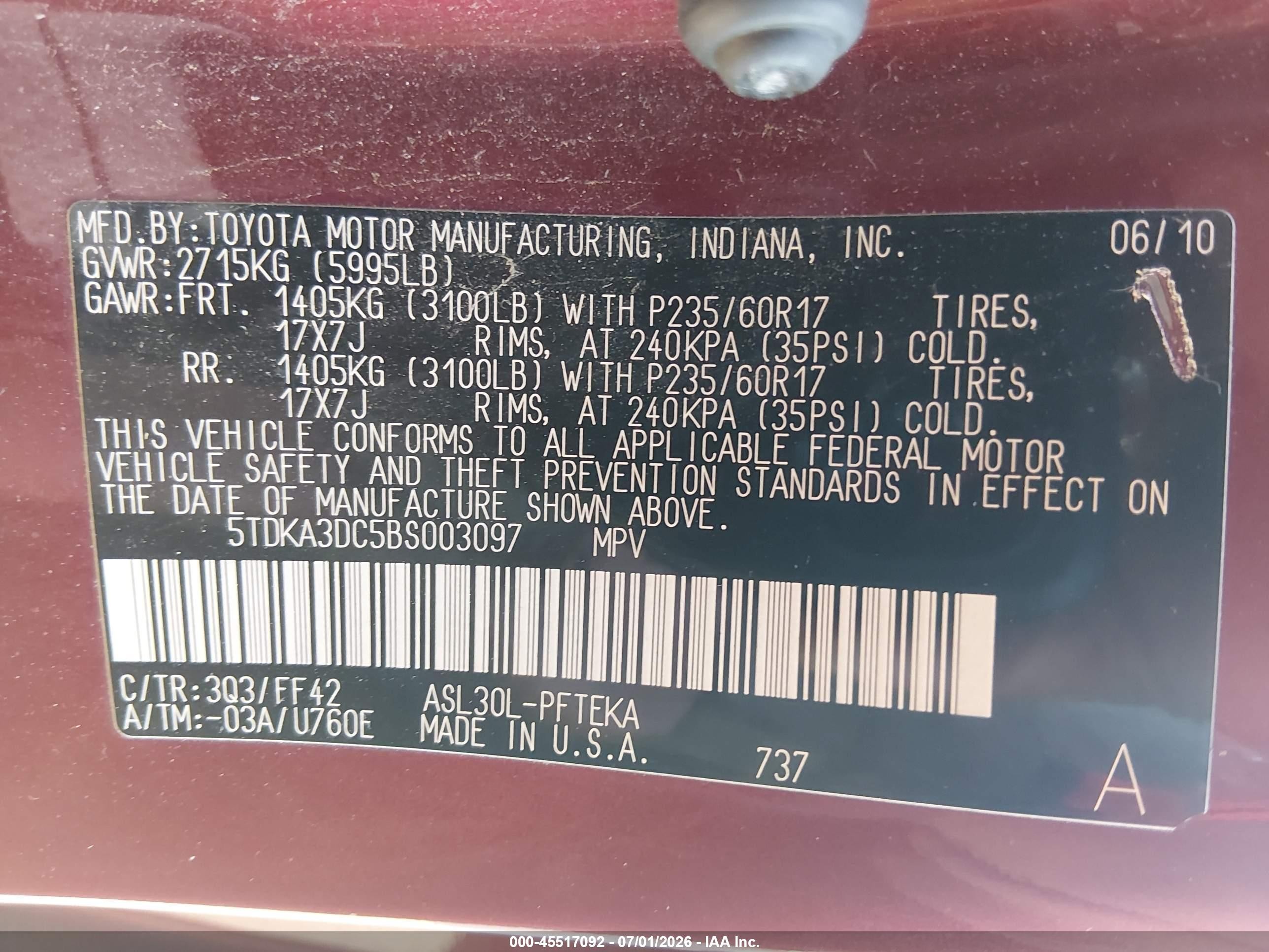 2011 Toyota Sienna   Красный vin: 5TDKA3DC5BS003097