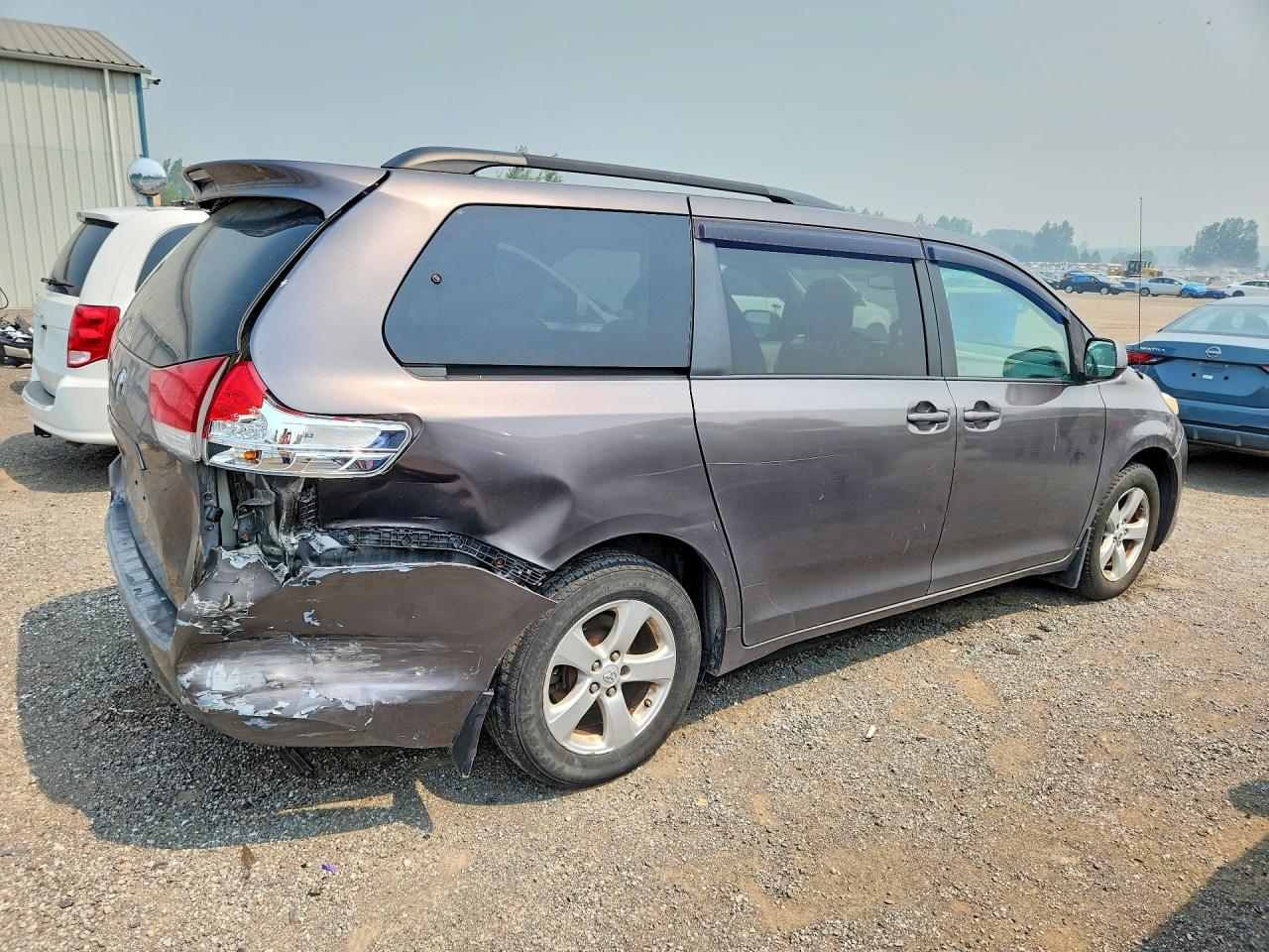 2011 Toyota Sienna Base 7-passenger Gray vin: 5TDKA3DC7BS004493