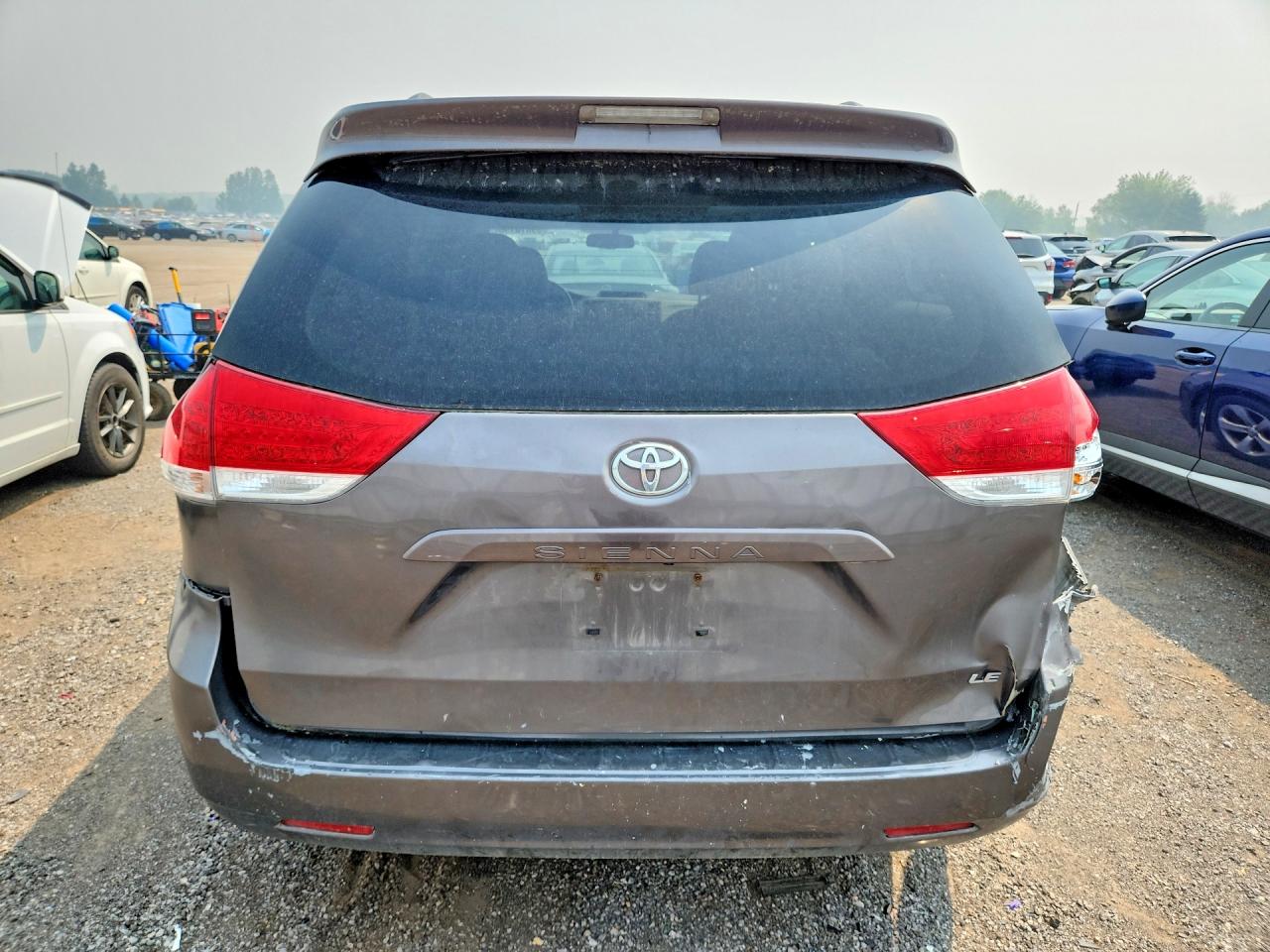 2011 Toyota Sienna Base 7-passenger Gray vin: 5TDKA3DC7BS004493