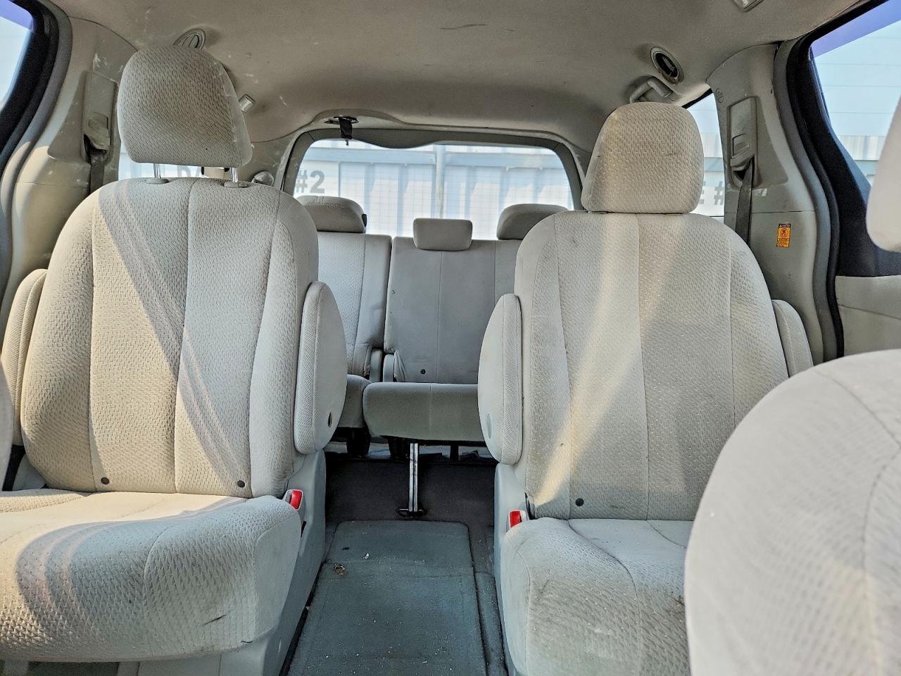 2011 Toyota Sienna Base 7-passenger Gray vin: 5TDKA3DC7BS004493