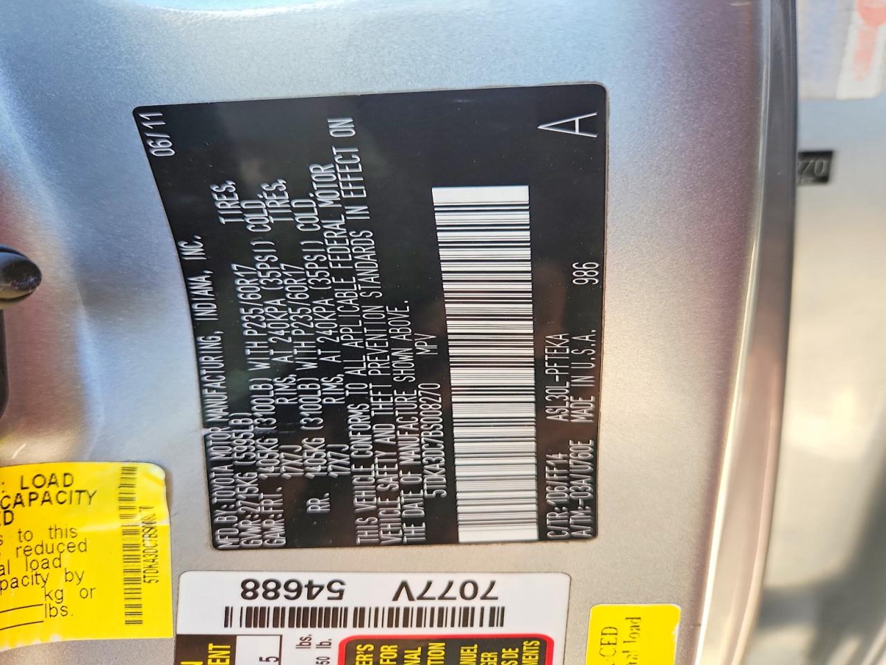 2011 Toyota Sienna Base 7-passenger Silver vin: 5TDKA3DC7BS008270