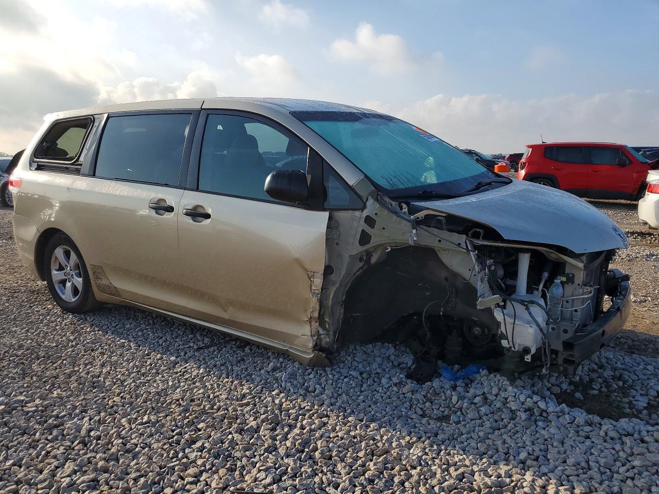 2011 Toyota *unknown* Золотой vin: 5TDKA3DC9BS004897