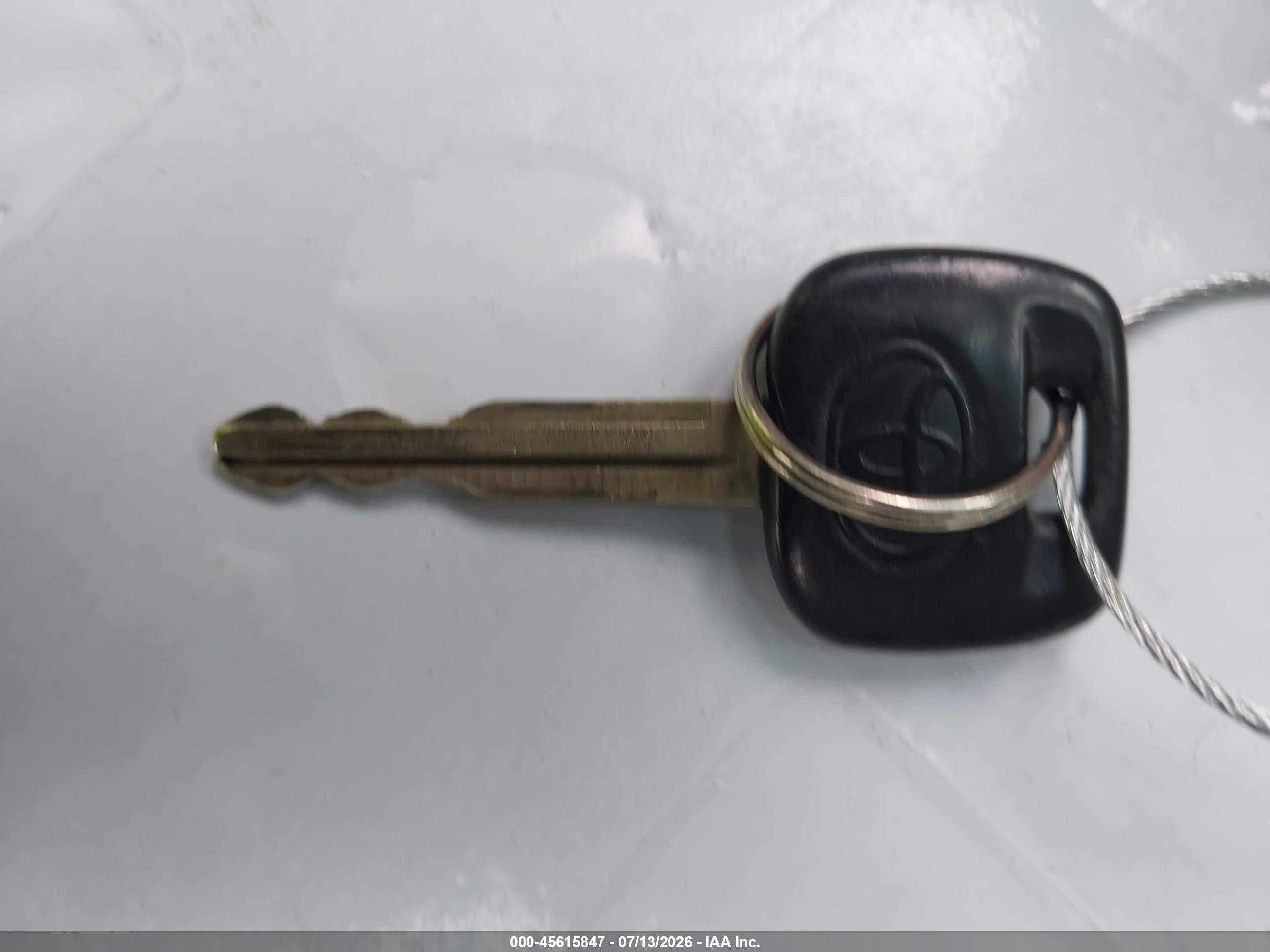 2011 Toyota Sienna   Gray vin: 5TDKA3DCXBS006643