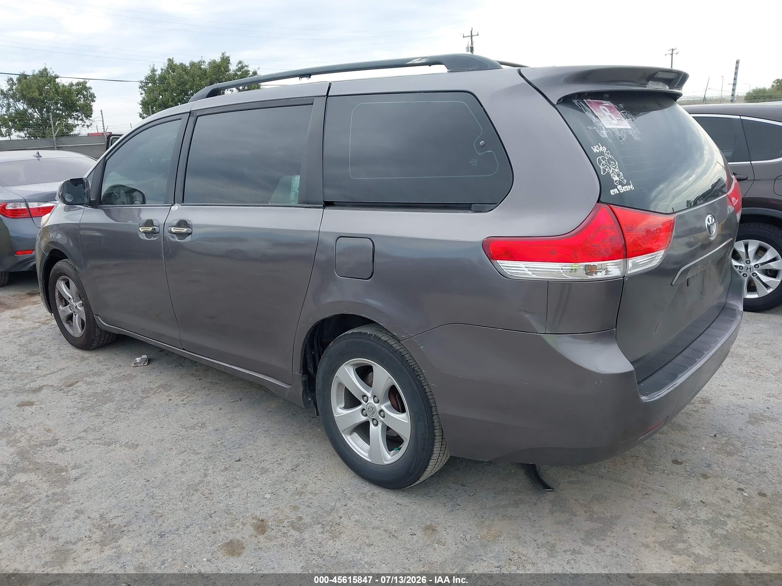 2011 Toyota Sienna   Gray vin: 5TDKA3DCXBS006643