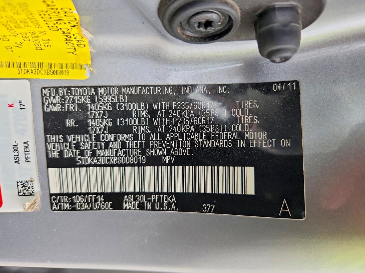 2011 Toyota Sienna Base 7-passenger Silver vin: 5TDKA3DCXBS008019
