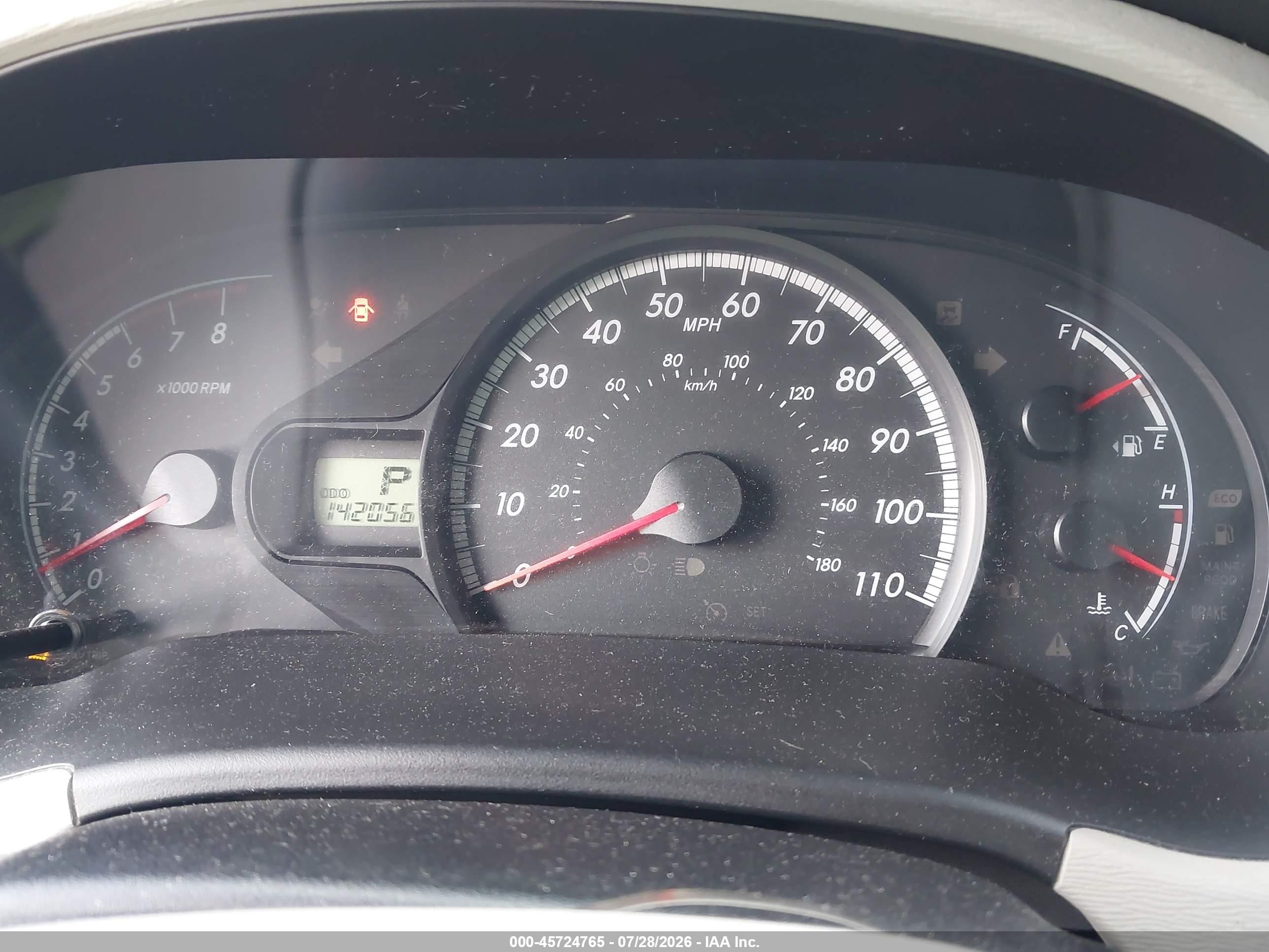 2012 Toyota Sienna Base 7 Passenger Silver vin: 5TDKA3DCXCS015313