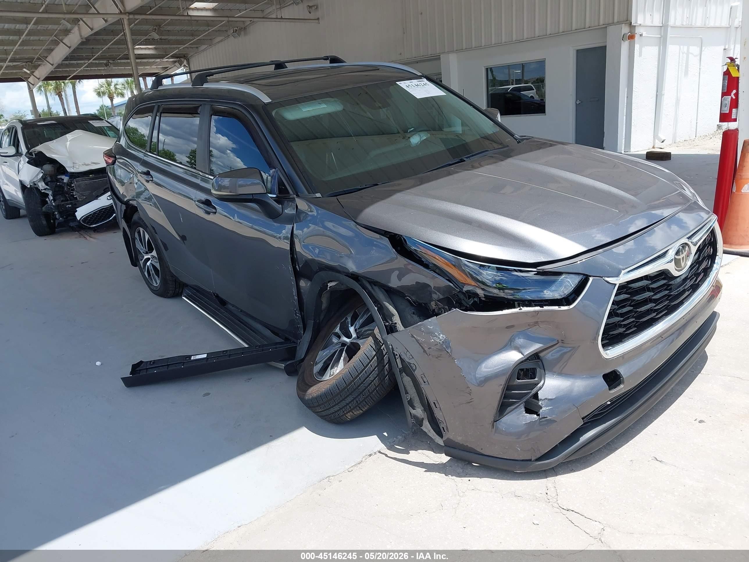 2023 Toyota Highlander Xle Gray vin: 5TDKDRAH0PS031875