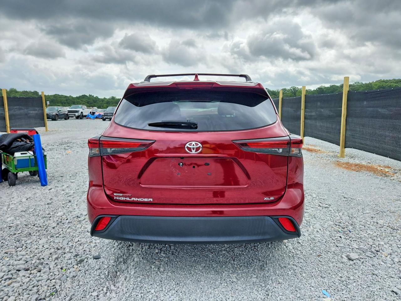 2024 Toyota Highlander Xle Red vin: 5TDKDRAH2RS548713