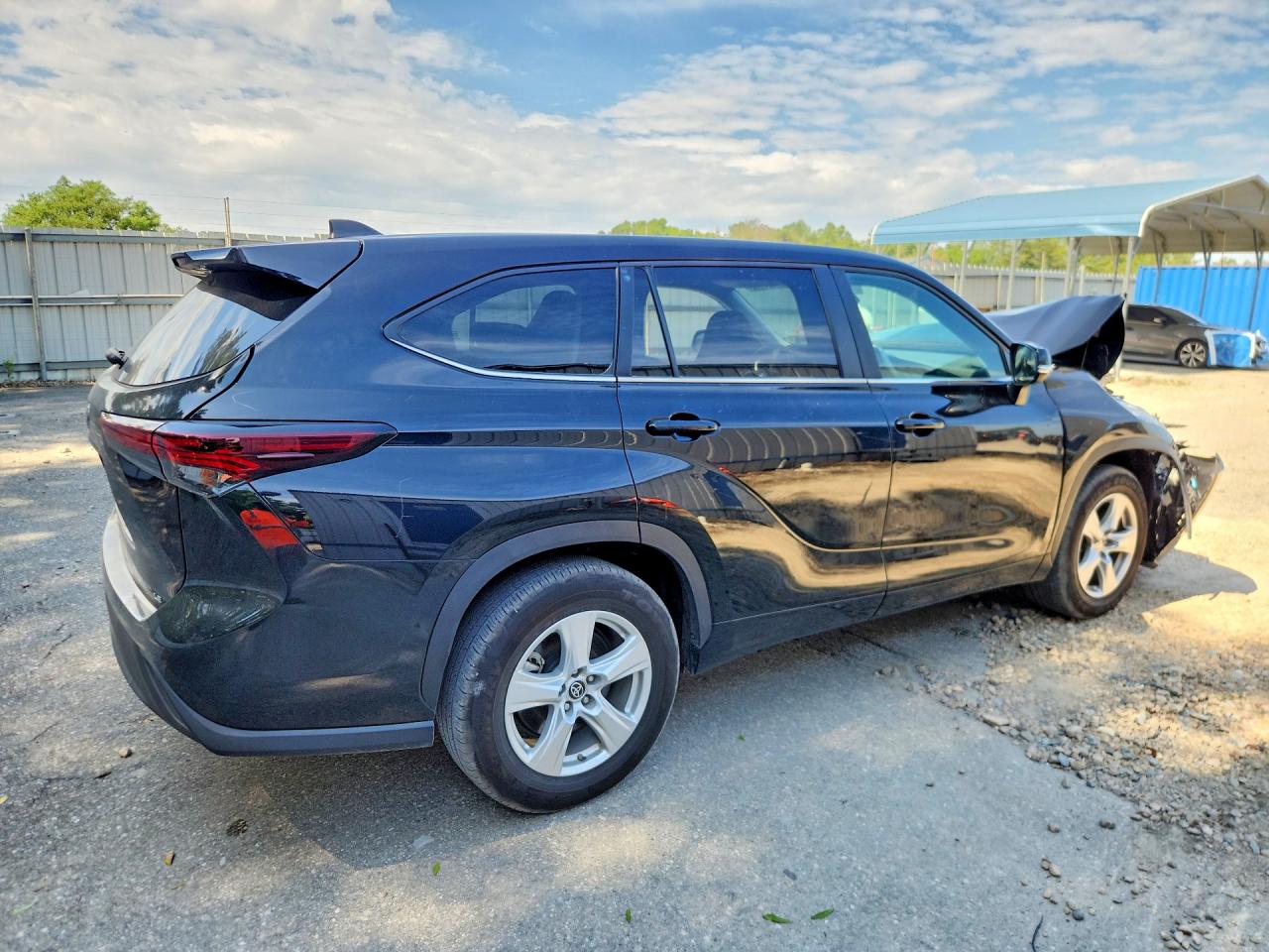2025 Toyota Highlander Le Black vin: 5TDKDRAH2SS552184