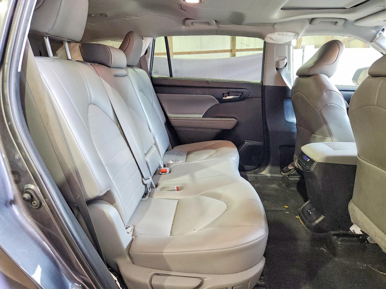 2023 Toyota Highlander Xle Gray vin: 5TDKDRAH3PS001110