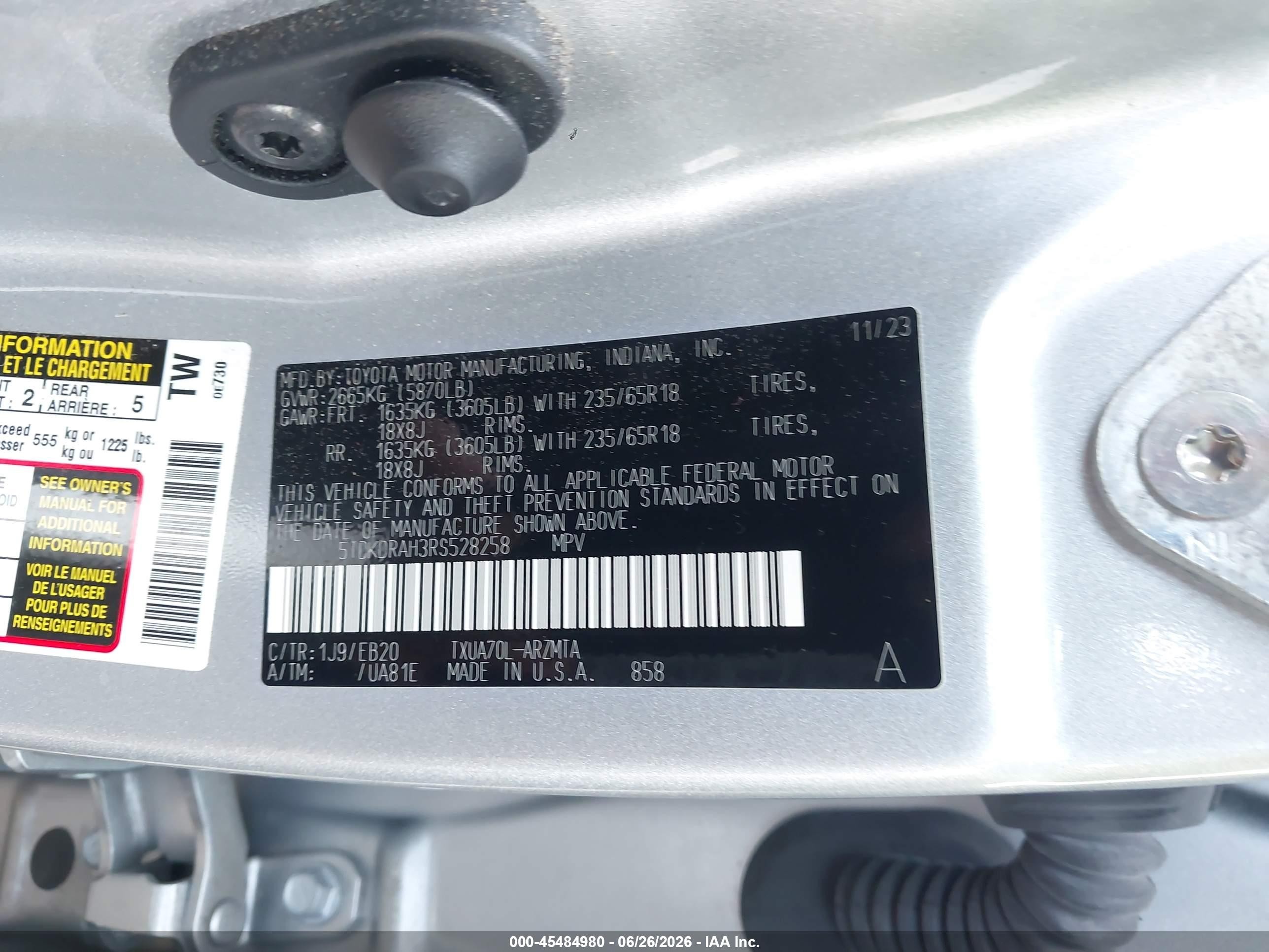 2024 Toyota Highlander Xle Silver vin: 5TDKDRAH3RS528258
