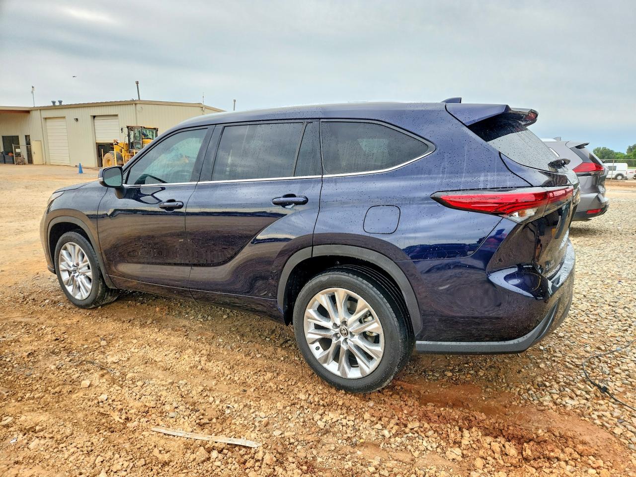 2023 Toyota Highlander Limited Blue vin: 5TDKDRAH4PS019809