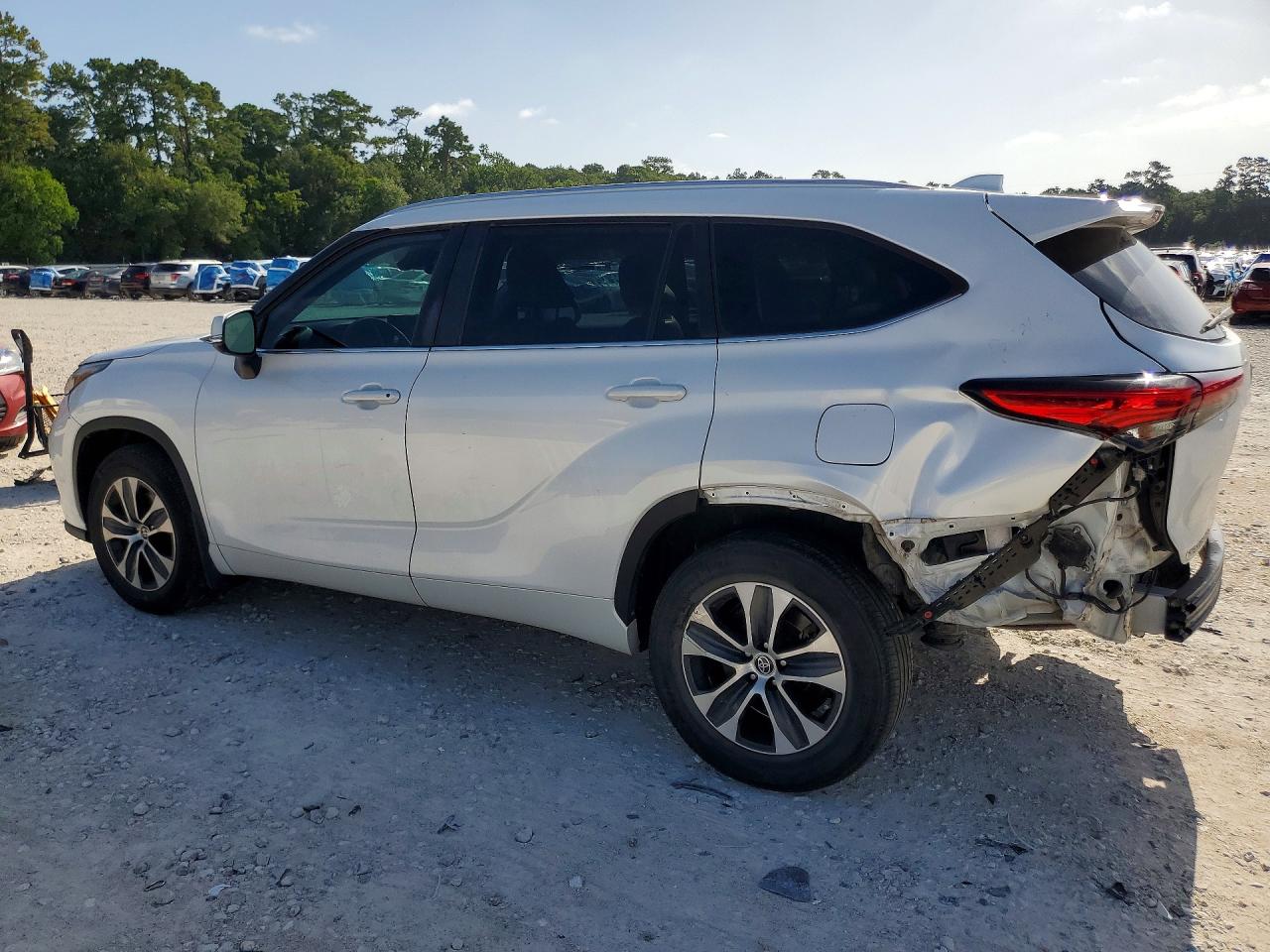 2023 Toyota Highlander Xle White vin: 5TDKDRAH5PS037820