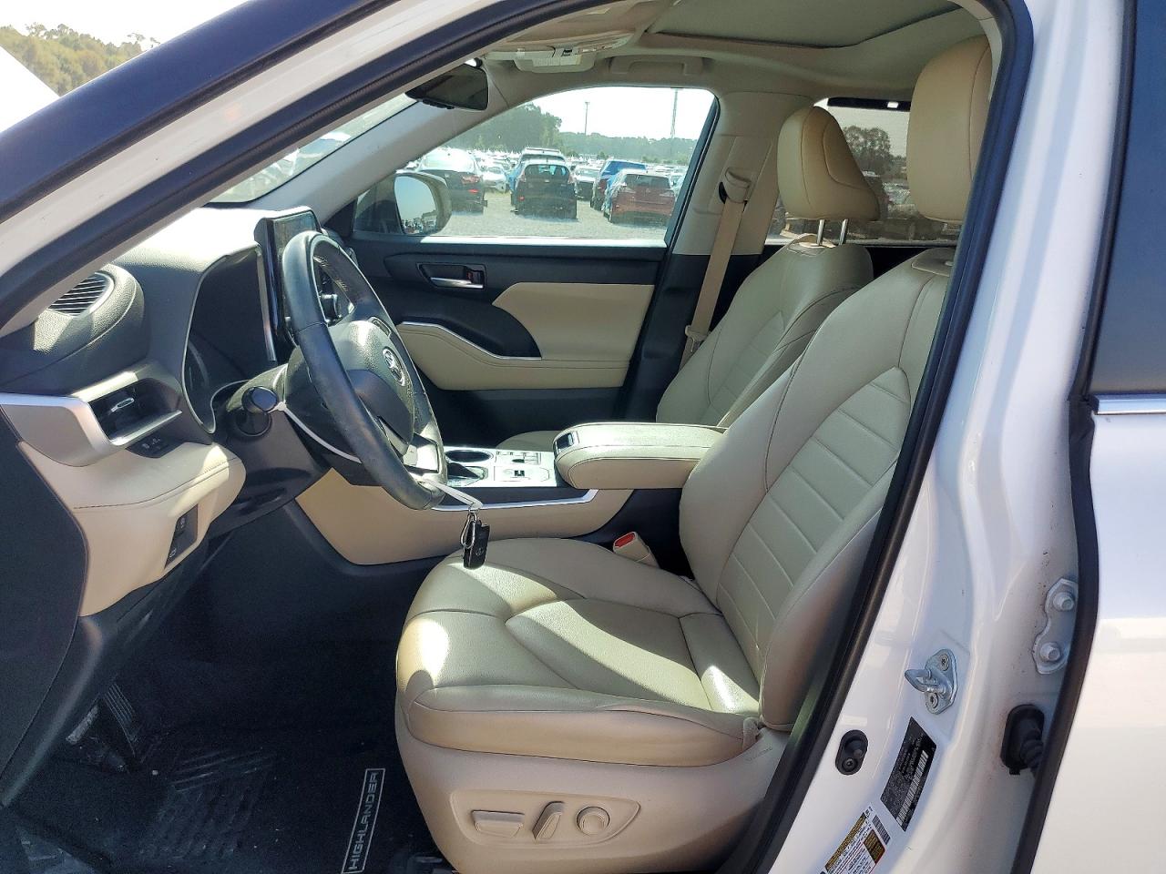 2023 Toyota Highlander Xle White vin: 5TDKDRAH5PS037820