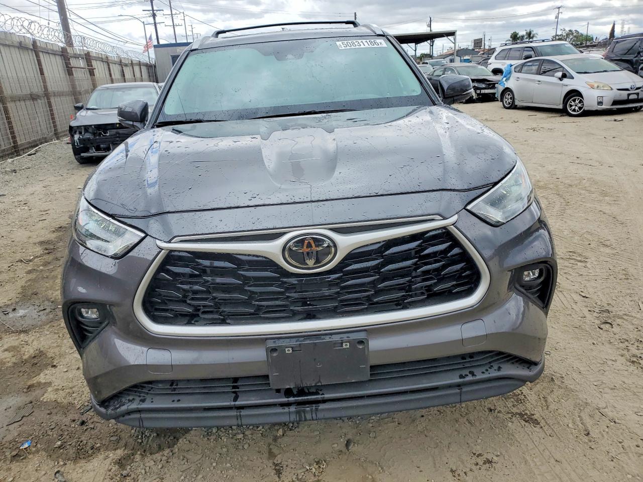 2023 Toyota Highlander Xle Gray vin: 5TDKDRAH6PS524377