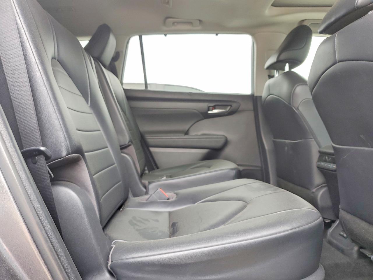 2023 Toyota Highlander Xle Gray vin: 5TDKDRAH6PS524377