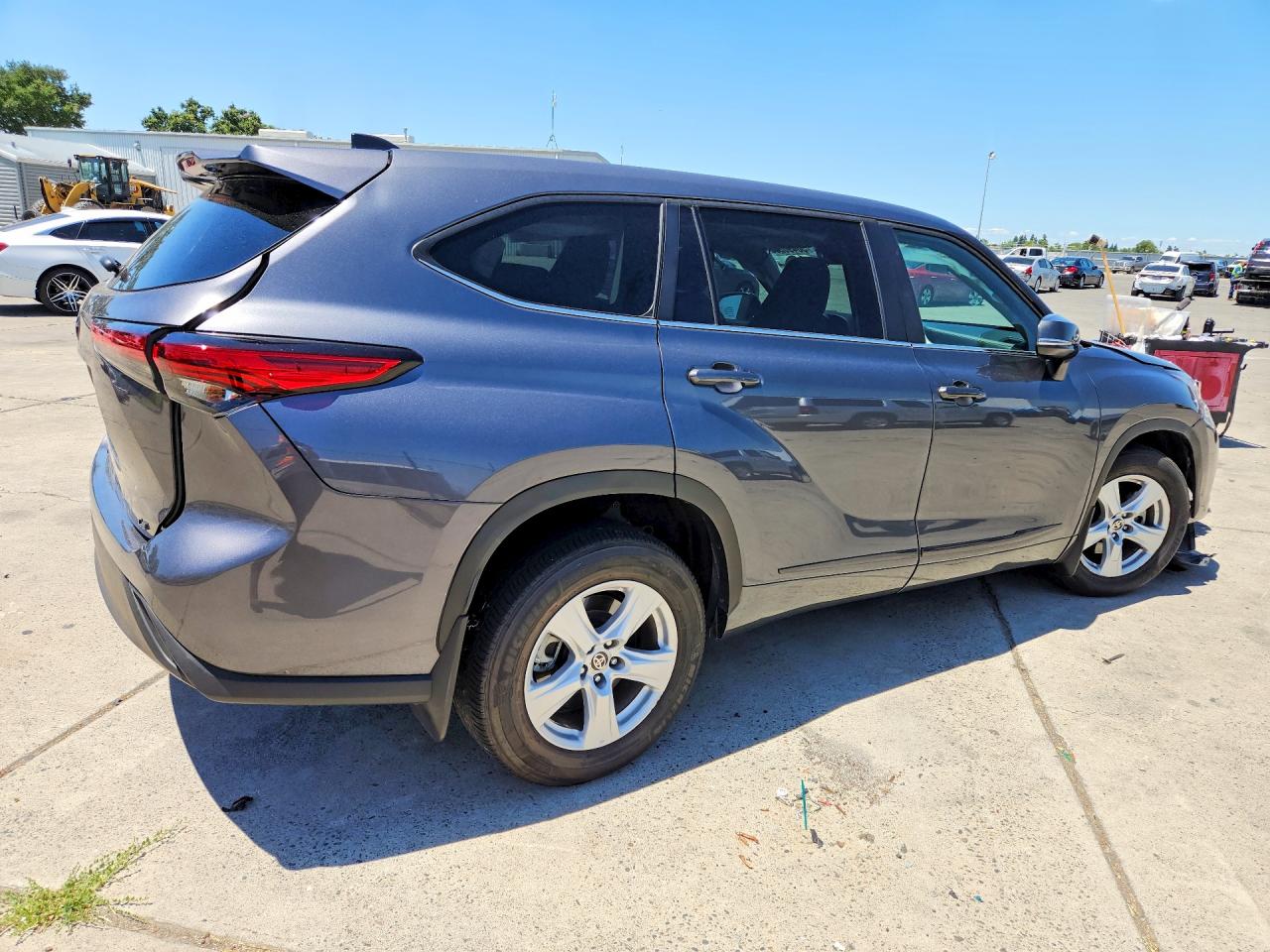 2023 Toyota Highlander Le Gray vin: 5TDKDRAH7PS510827