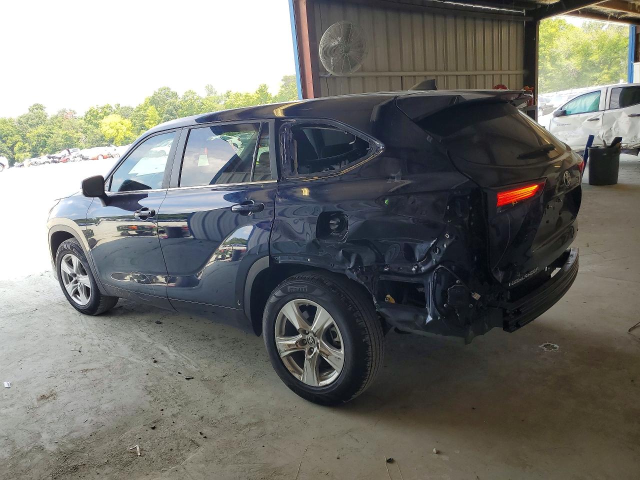 2023 Toyota Highlander Le Blue vin: 5TDKDRAHXPS033214