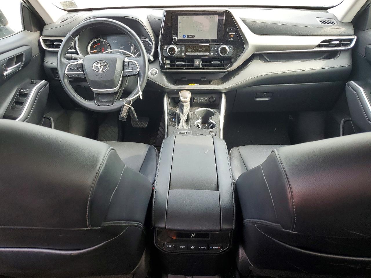 2023 Toyota Highlander Xle Silver vin: 5TDKDRBH2PS045307
