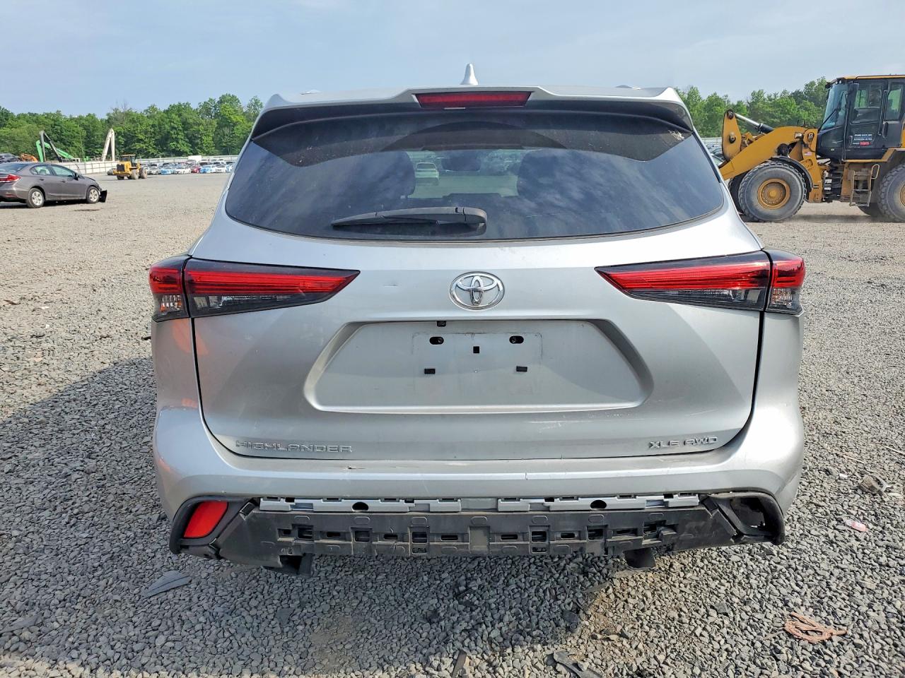 2023 Toyota Highlander Xle Silver vin: 5TDKDRBH2PS045307