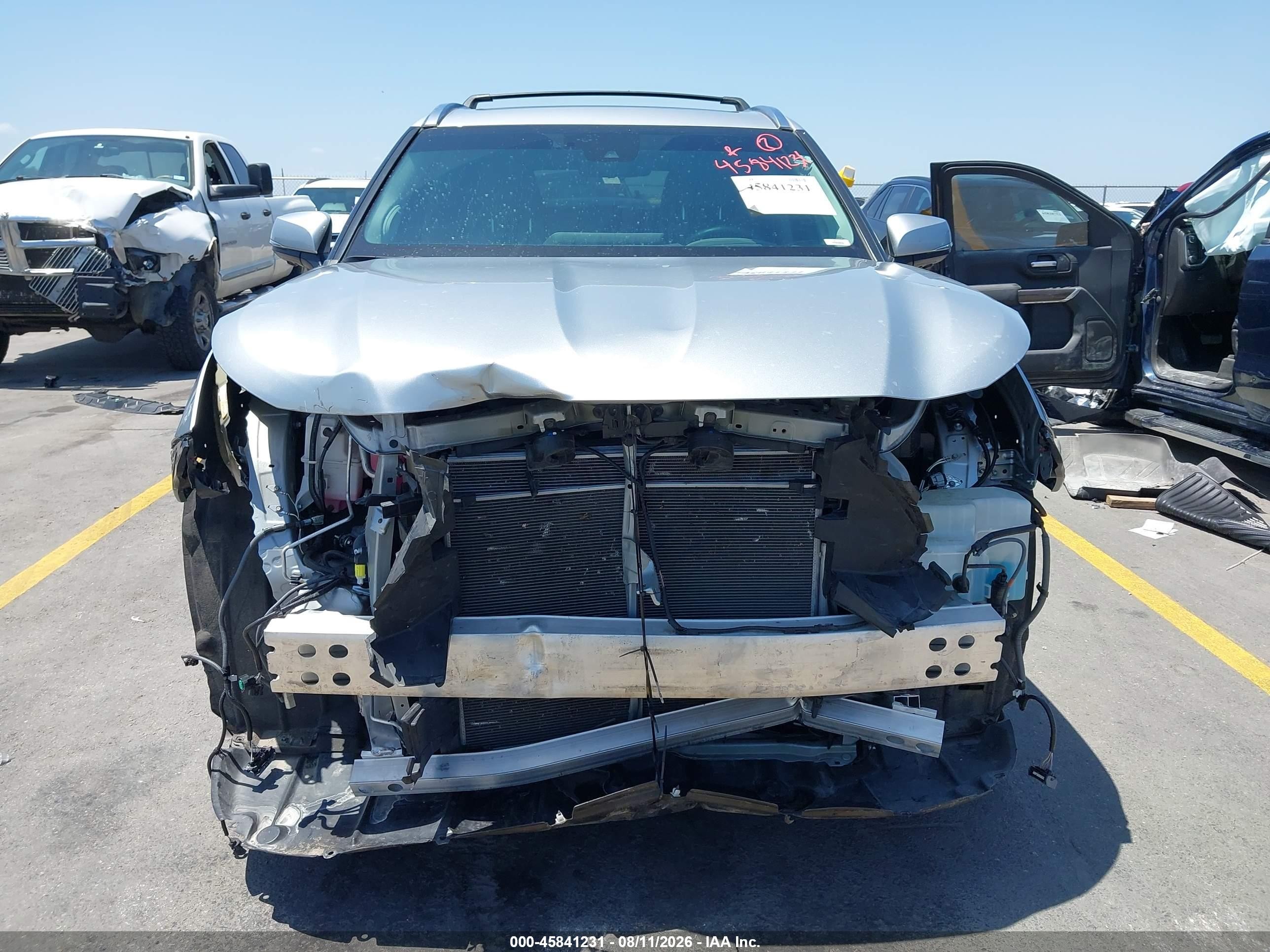2023 Toyota Highlander Platinum Silver vin: 5TDKDRBH4PS515479