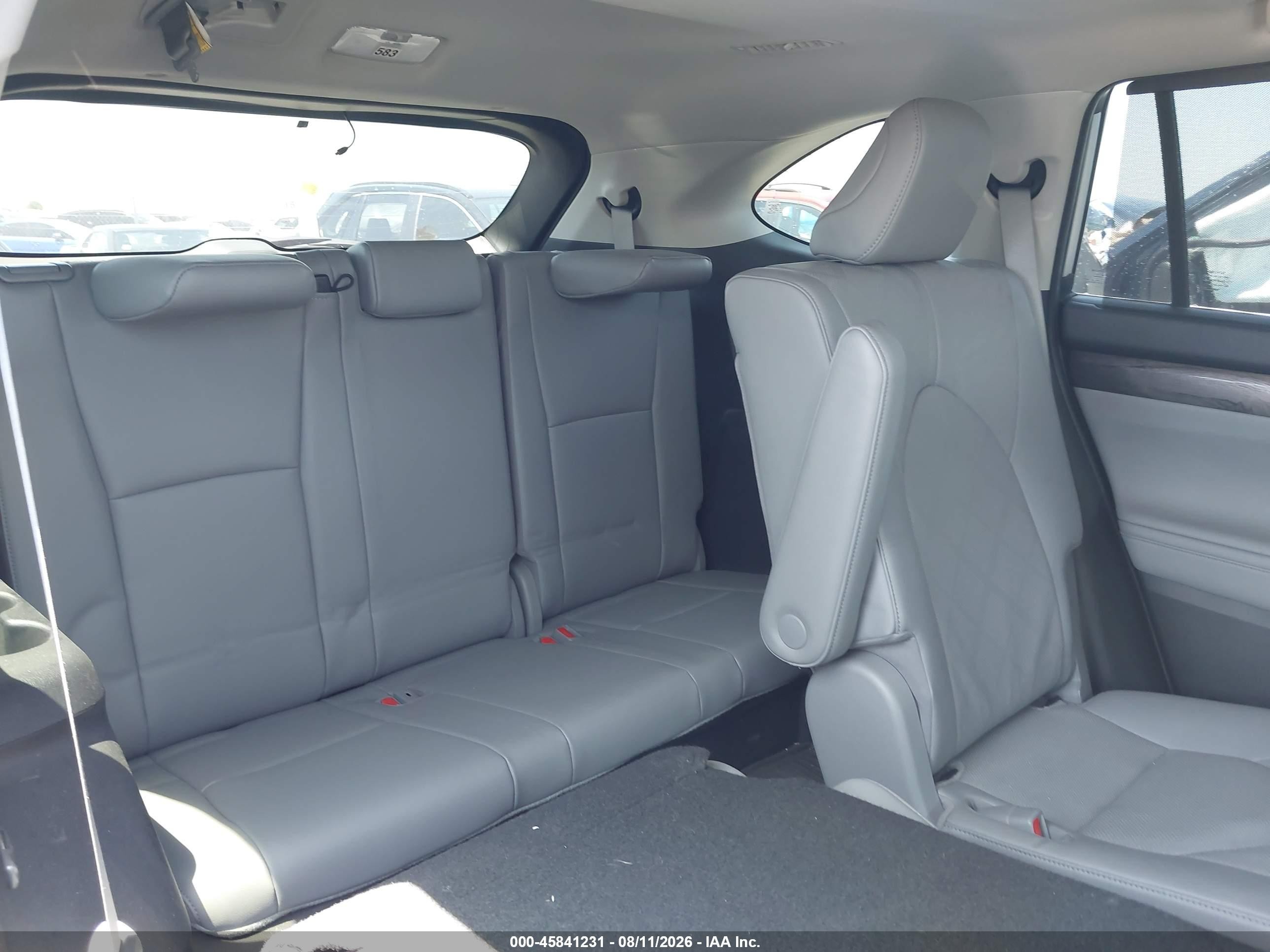 2023 Toyota Highlander Platinum Silver vin: 5TDKDRBH4PS515479