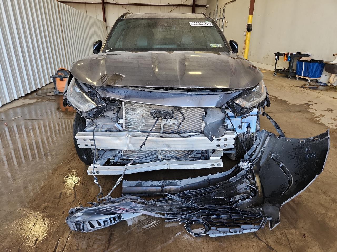 2023 Toyota Highlander Xse Gray vin: 5TDKDRBH5PS004637 Damage: Front Bumper/Cover, Broken, Replacement Required