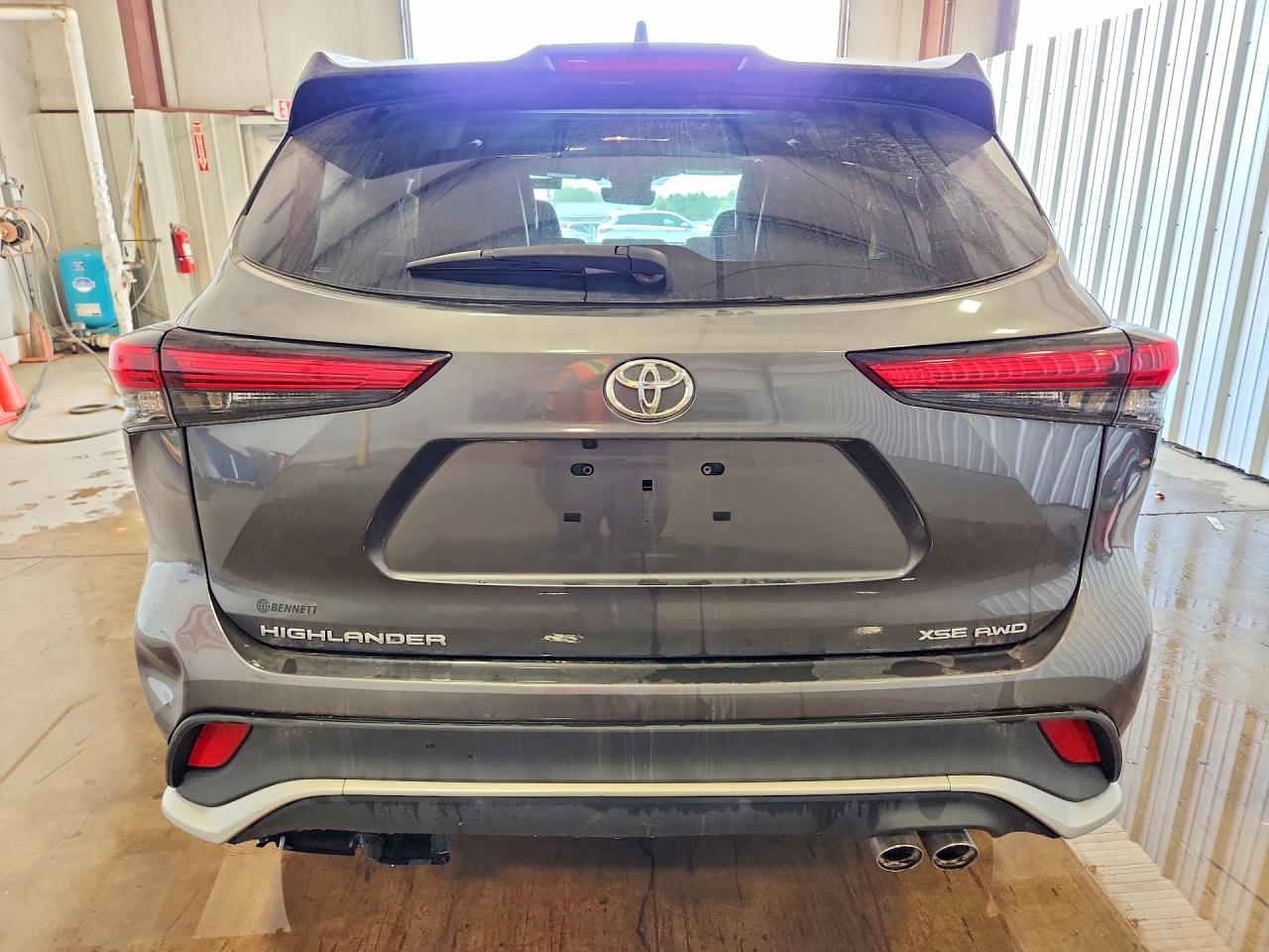2023 Toyota Highlander Xse Gray vin: 5TDKDRBH5PS004637
