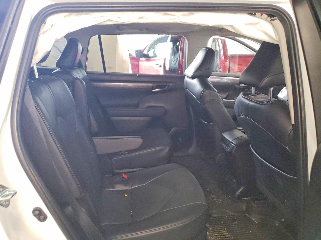 2024 Toyota Highlander Limited Белый vin: 5TDKDRBH5RS537607
