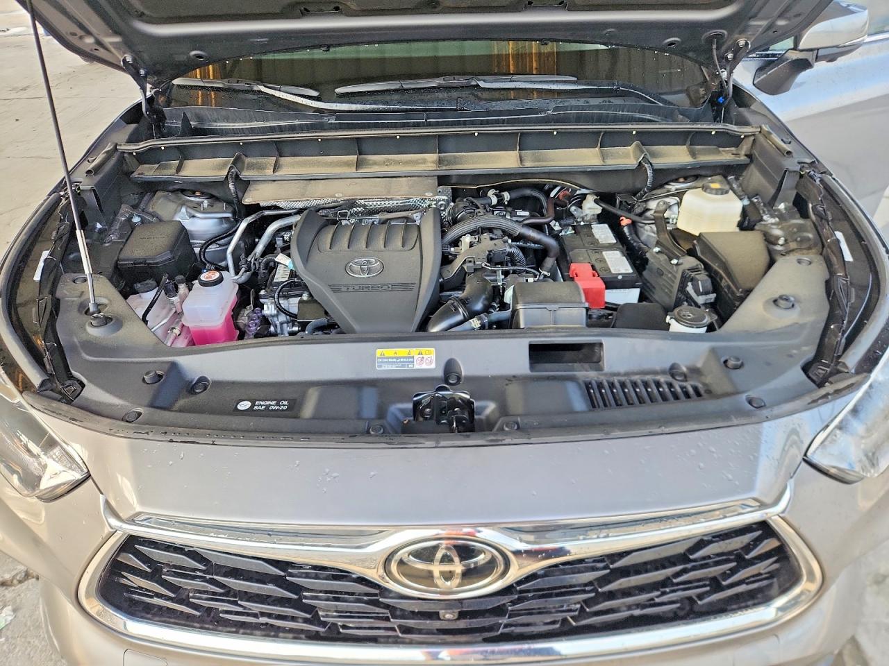 2026 Toyota Highlander Limited Серый vin: 5TDKDRBH6TS599055