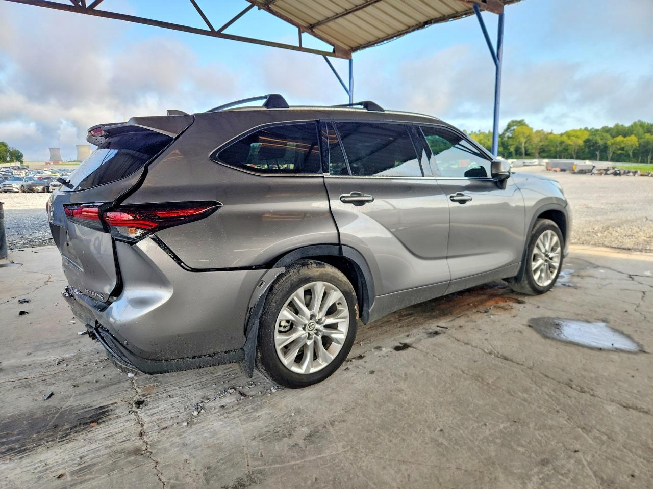 2026 Toyota Highlander Limited Серый vin: 5TDKDRBH6TS599055