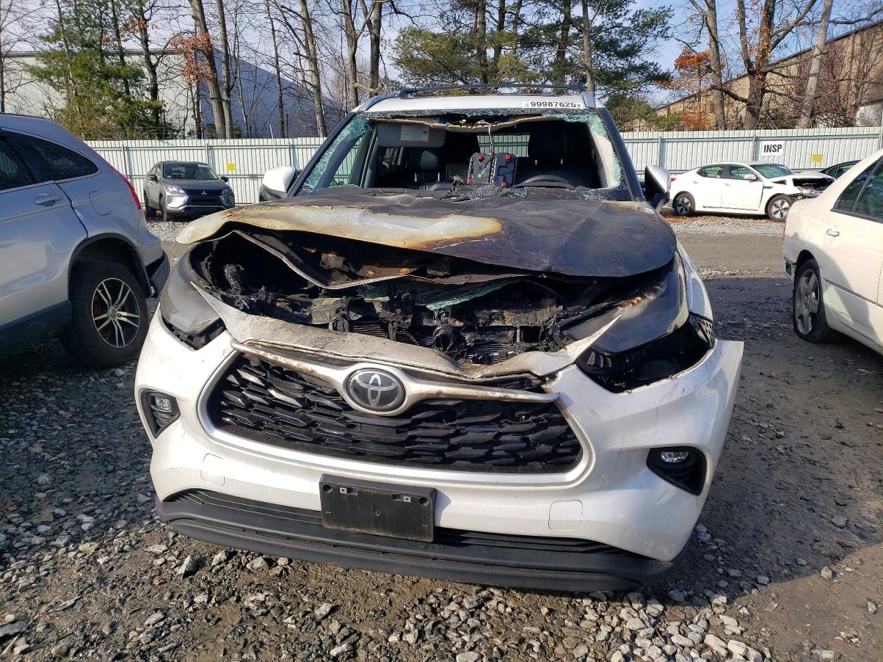 2023 Toyota Highlander White vin: 5TDKDRBH8PS039561